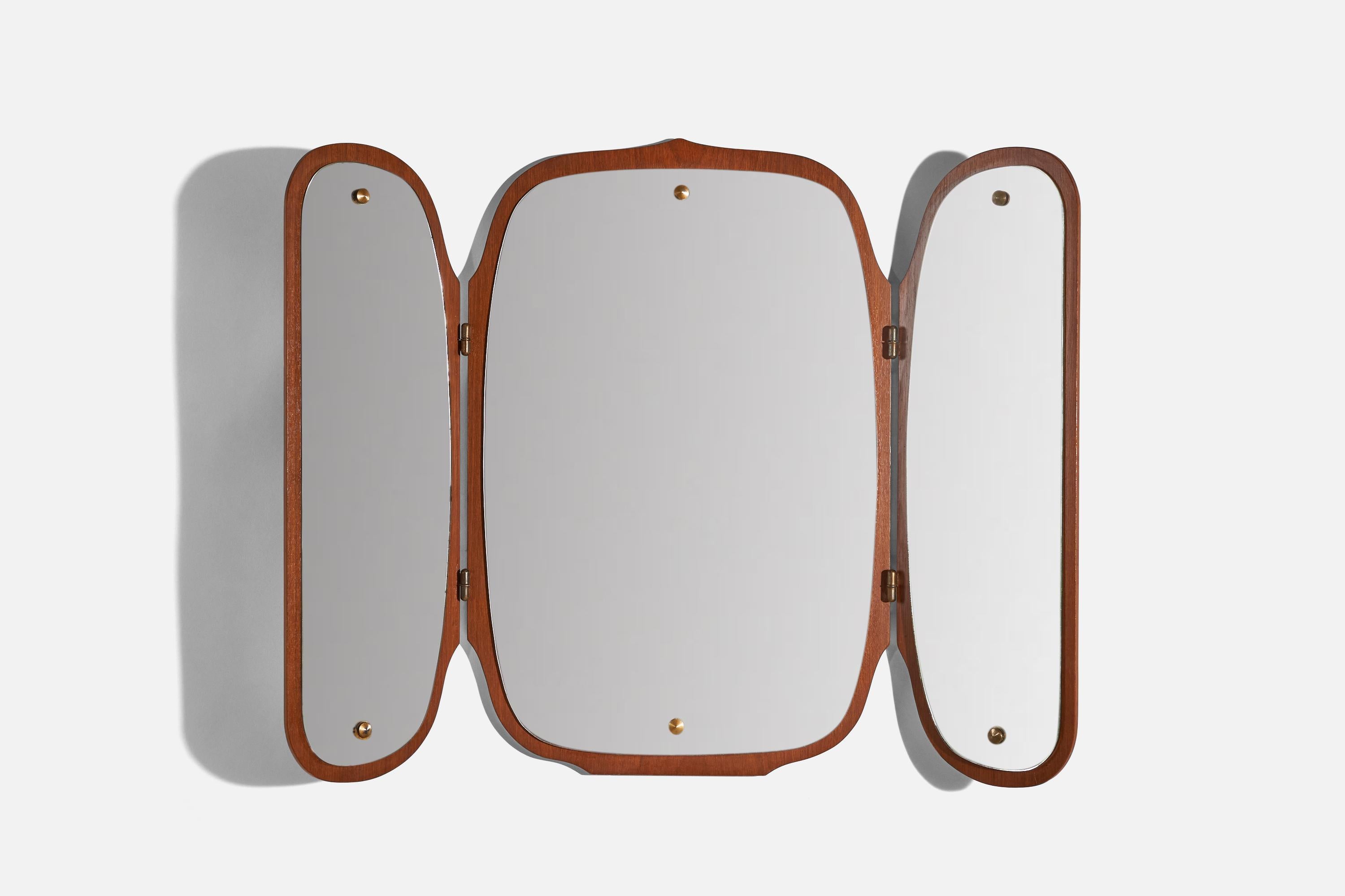 A three part wooden wall mirror designed and produced in Italy, c. 1950s.

The width measurement stated corresponds to the maximum extended position of the mirror.