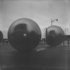 Spheres (San Francisco) - 21e siècle, Polaroid, paysage