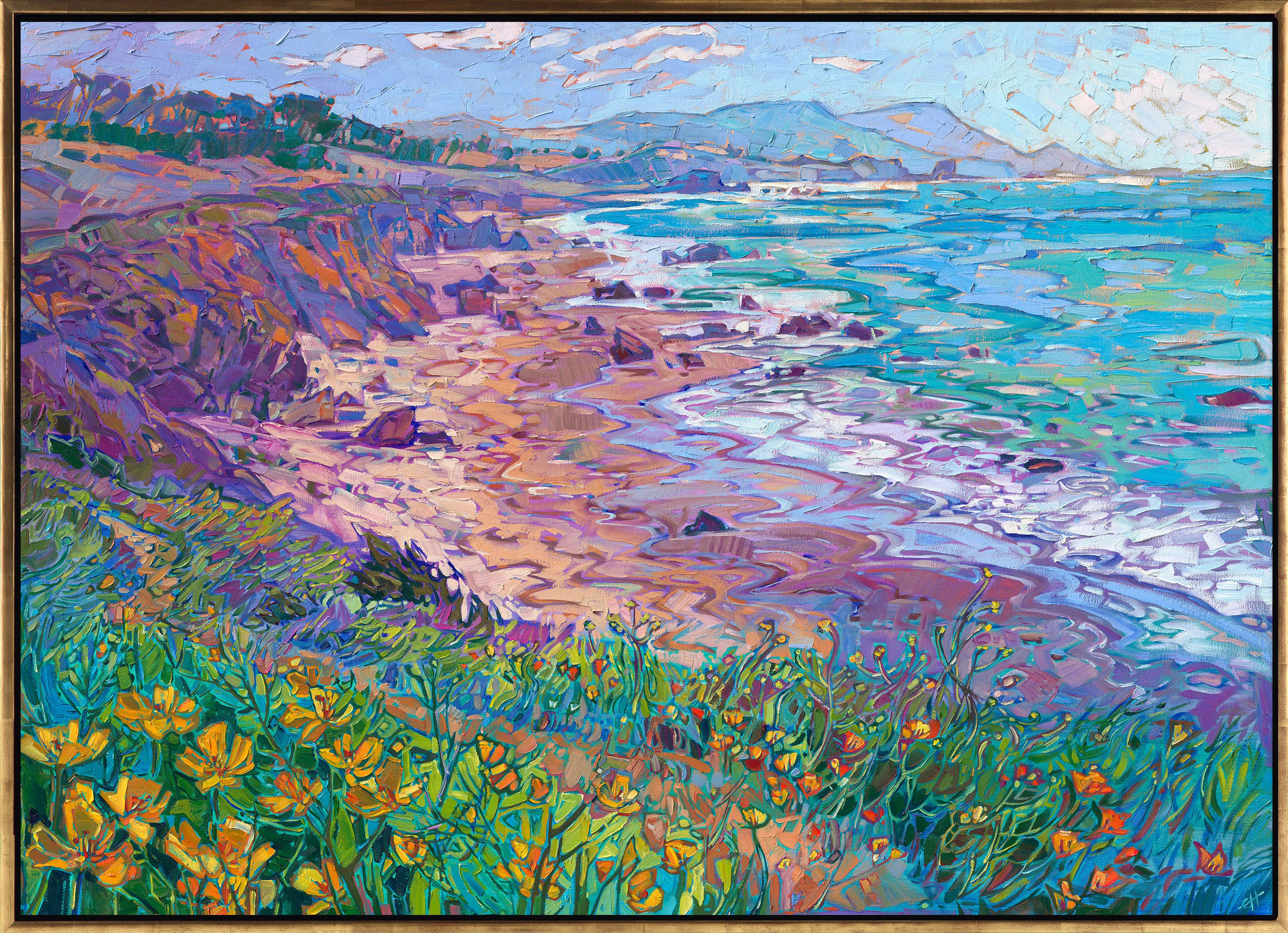 Un acantilado arenoso cubierto de amapolas domina este panorama costero. La autopista 1 proporciona inspiración sin fin para coloridos paisajes costeros, desde Canon Beach hasta Cambria. Este cuadro capta los vibrantes colores de la primavera con