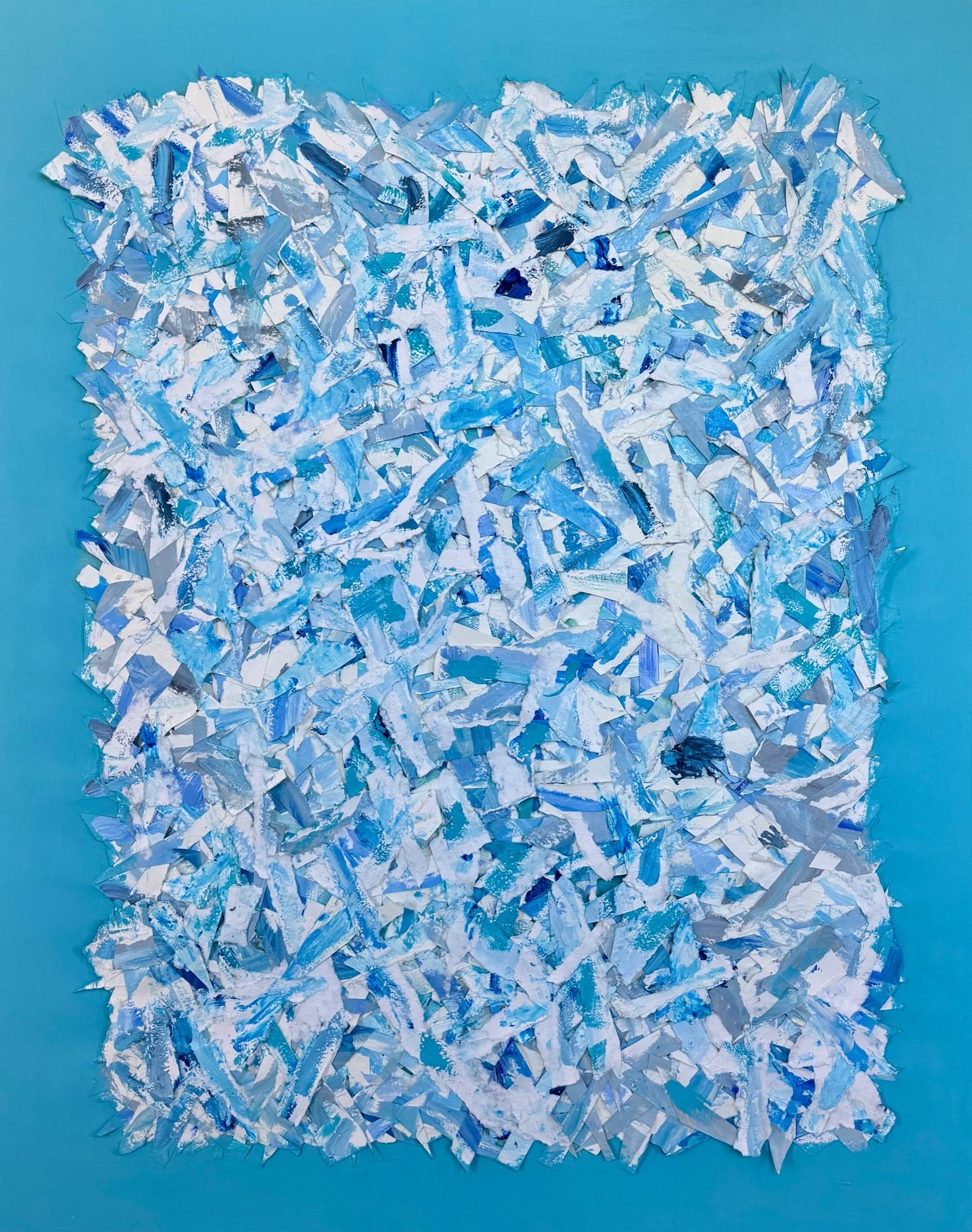 Montauk Mist di Erin Tice, grande dipinto a collage blu su tela