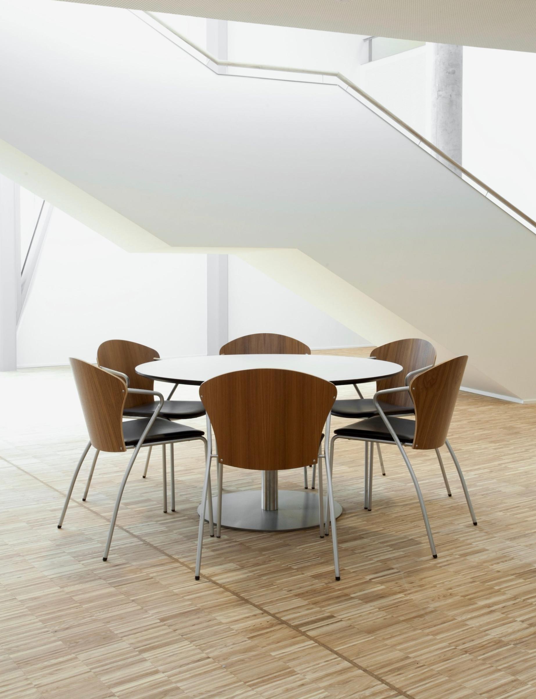 Collection'S di Erla Solveig Oskarsdóttir Bessi Chair For One in vendita 9