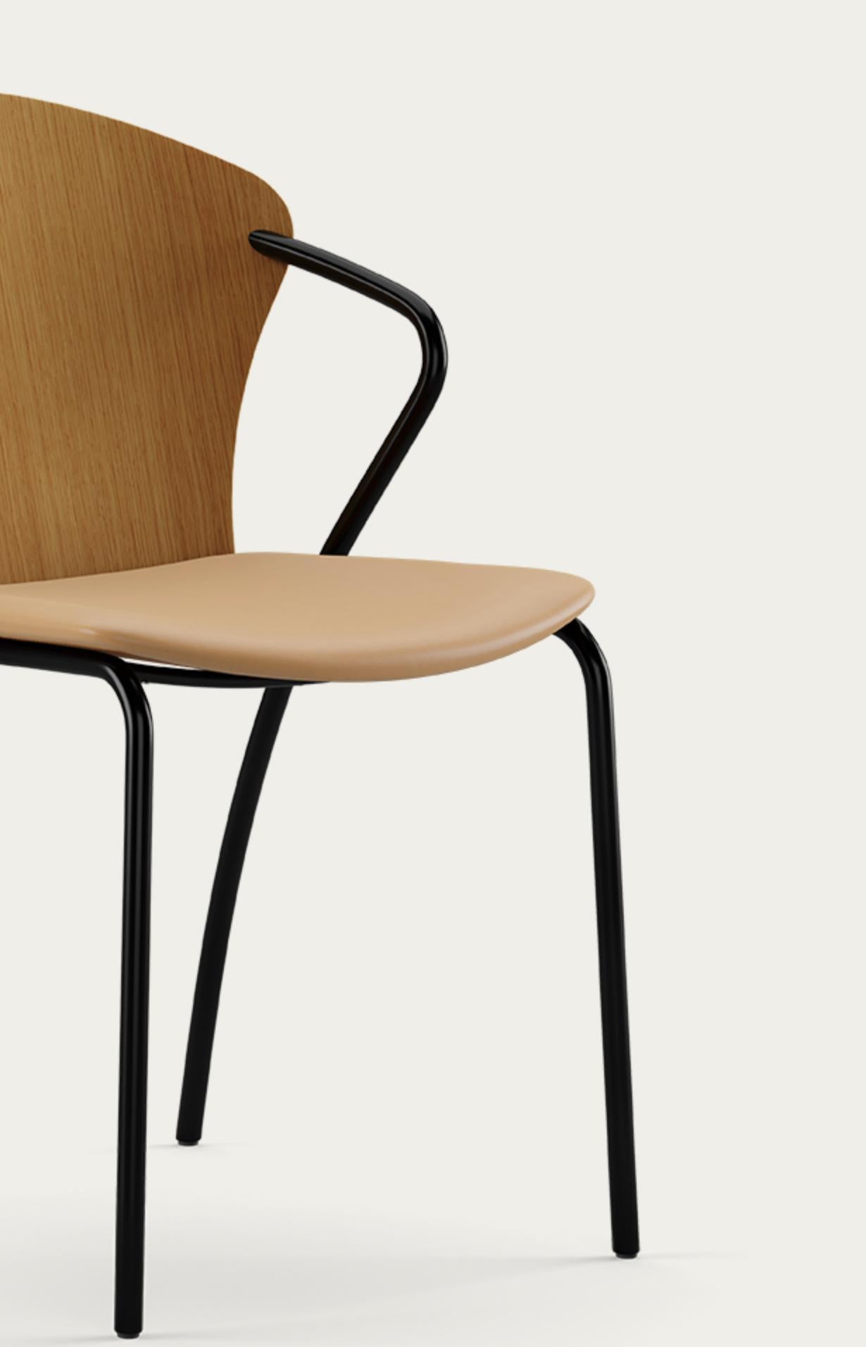 Cromo Collection'S di Erla Solveig Oskarsdóttir Bessi Chair For One in vendita