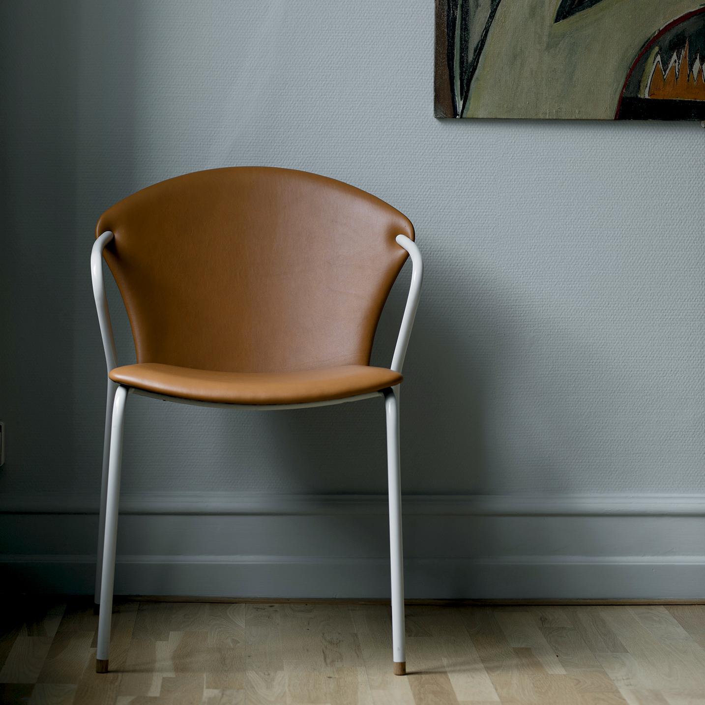 Erla Sólveig Óskarsdóttir, EO 5402 Black Leather Bessi Chair by One Collection 3