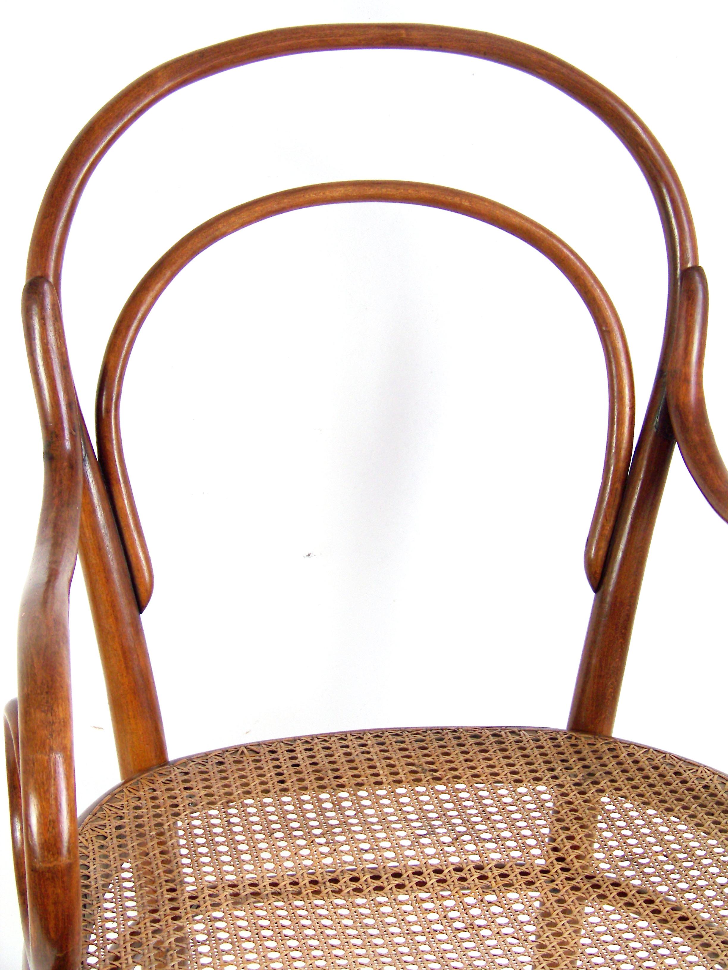 thonet label