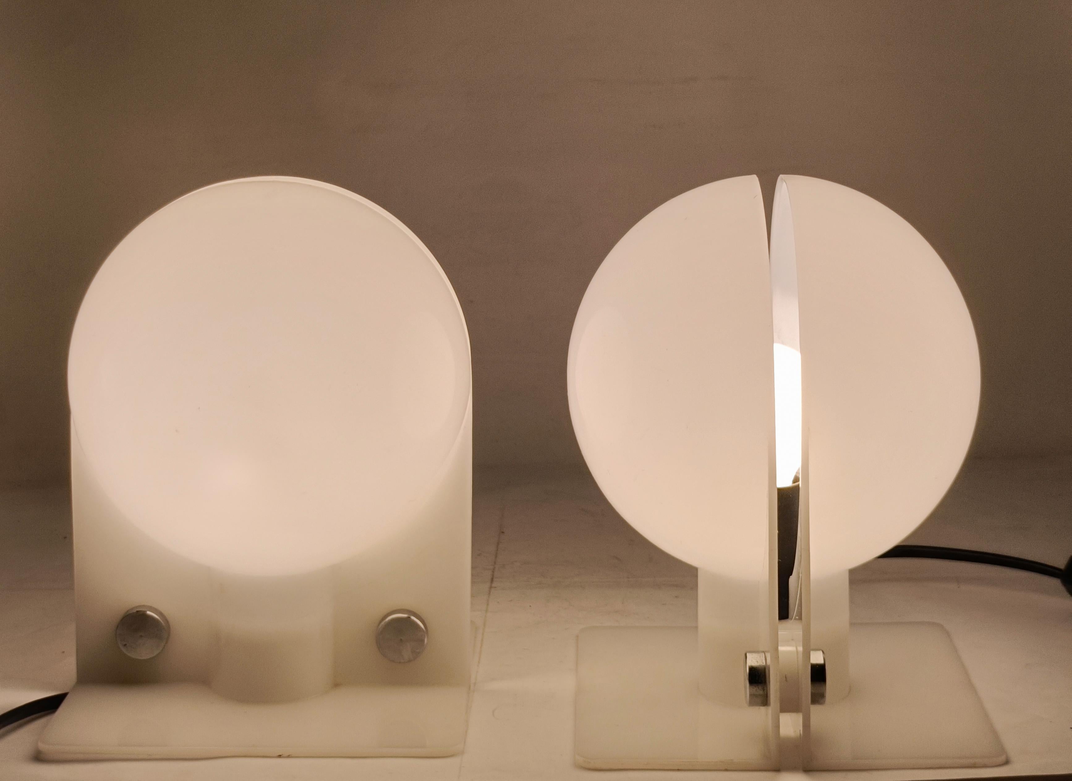 Pareja de lámparas de sobremesa 'Sirio' de Ermanno Lampa y Sergio Brazzoli para Guzzini Late 20th Century en venta