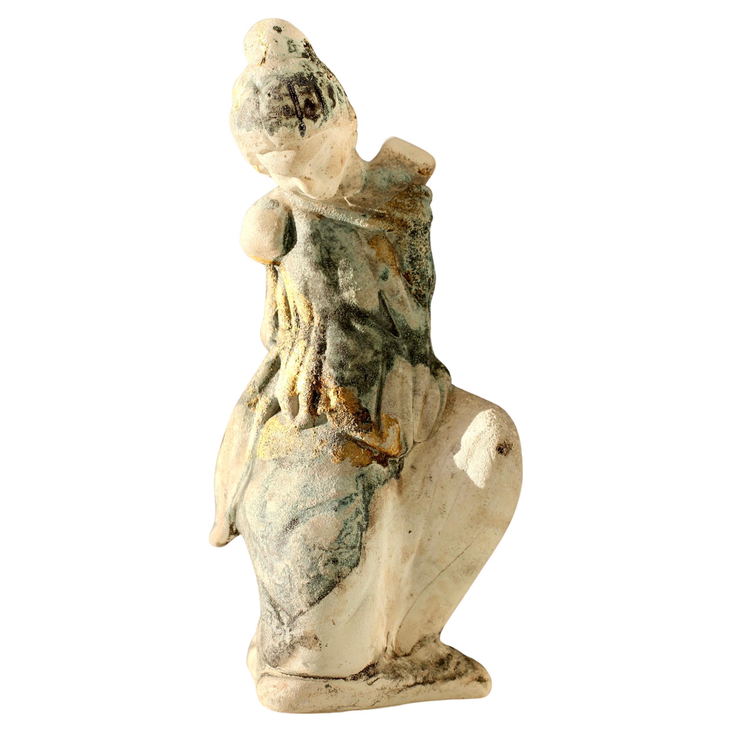 Stunning, rare and important vintage mid-century modern centrepiece Murano glass Roman female statue / or sculpture of a women with gold leaf inclusions in collector's condition. Made of white Murano art glass with dark green and dark grey, almost