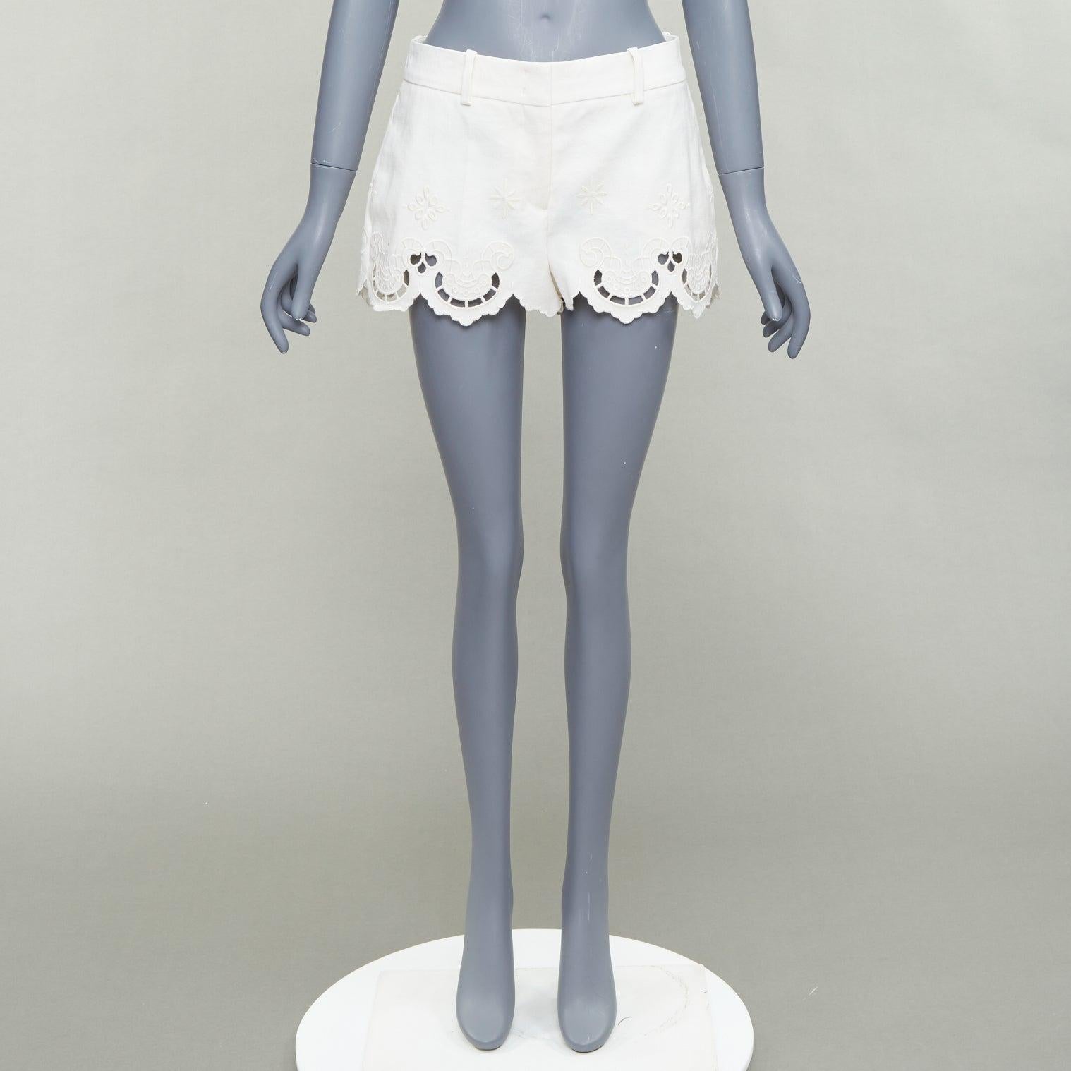 ERMANNO SCERVINO 2020 cotton linen Sangallo embroidery scalloped shorts IT38 XS im Angebot 4