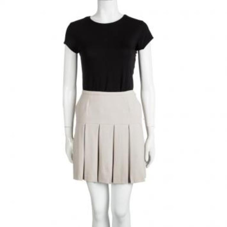 Ermanno Scervino Beige Wool Pleated Mini Skirt S im Zustand „Gut“ im Angebot in Dubai, Al Qouz 2