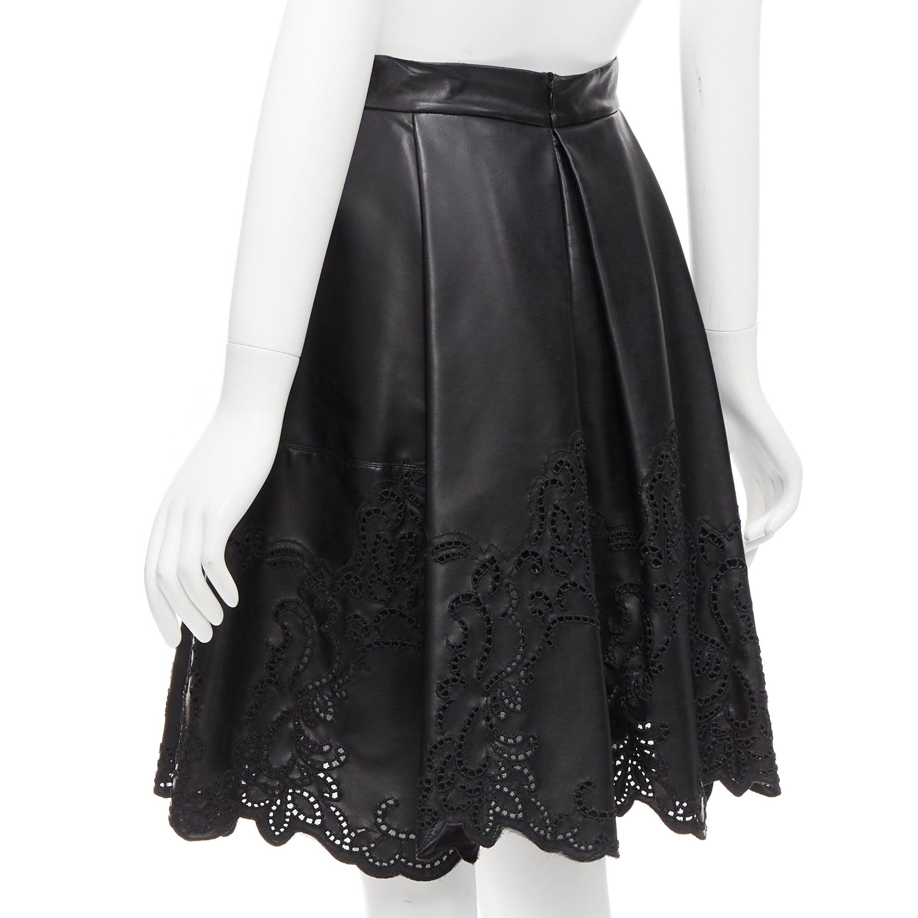 ERMANNO SCERVINO black faux leather lattice embroidery scalloped skirt IT38 XS For Sale 2