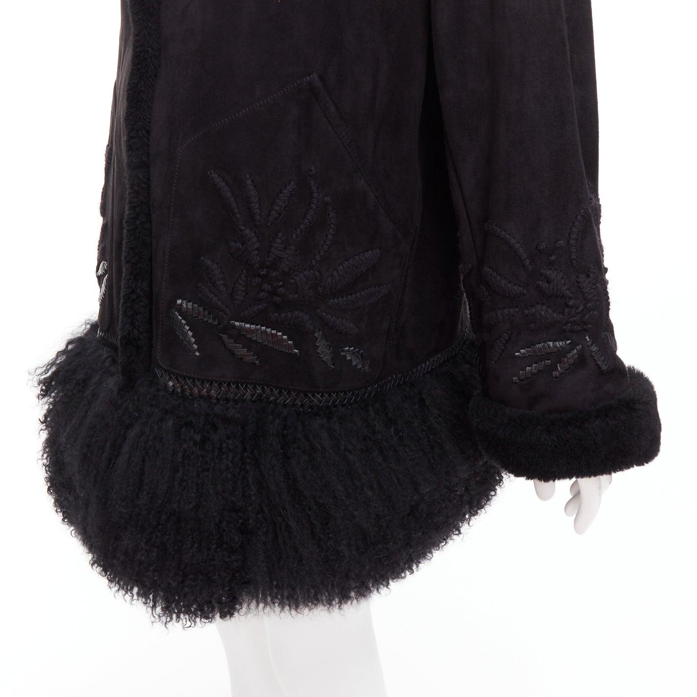 ERMANNO SCERVINO black multi sheep shearling leather embroidered coat IT40 S
Reference: AAWC/A01385
Brand: Ermanno Scervino
Model: D450D711LRSHMNFP
Material: Shearling, Fur
Color: Black
Pattern: Solid
Closure: Button
Lining: Black Fabric
Extra