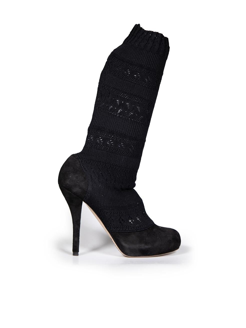 El ESTADO es Muy bueno. Se aprecia un desgaste mínimo en las botas. Desgaste mínimo en la línea superior de ambos zapatos, con pilling leve y desgaste en el exterior de ante con abrasiones en este artículo usado de reventa del diseñador Ermanno