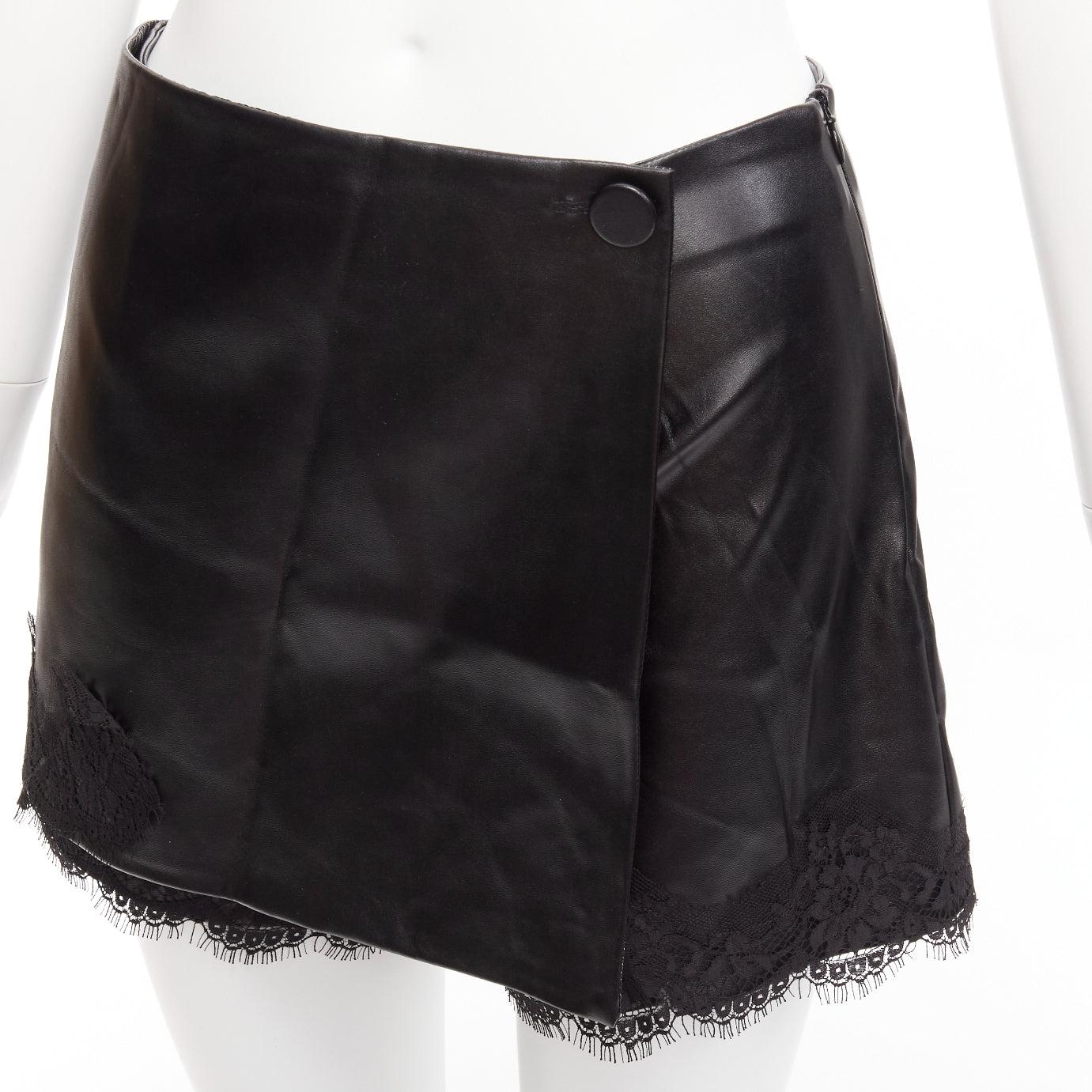 ERMANNO SCERVINO black vegan leather wrap skort lace trim shorts IT38 XS
Reference: AAWC/A00864
Brand: Ermanno Scervino
Material: Polyester, Blend
Color: Black
Pattern: Lace
Closure: Zip
Lining: Black Fabric
Extra Details: Side zip.
Made in:
