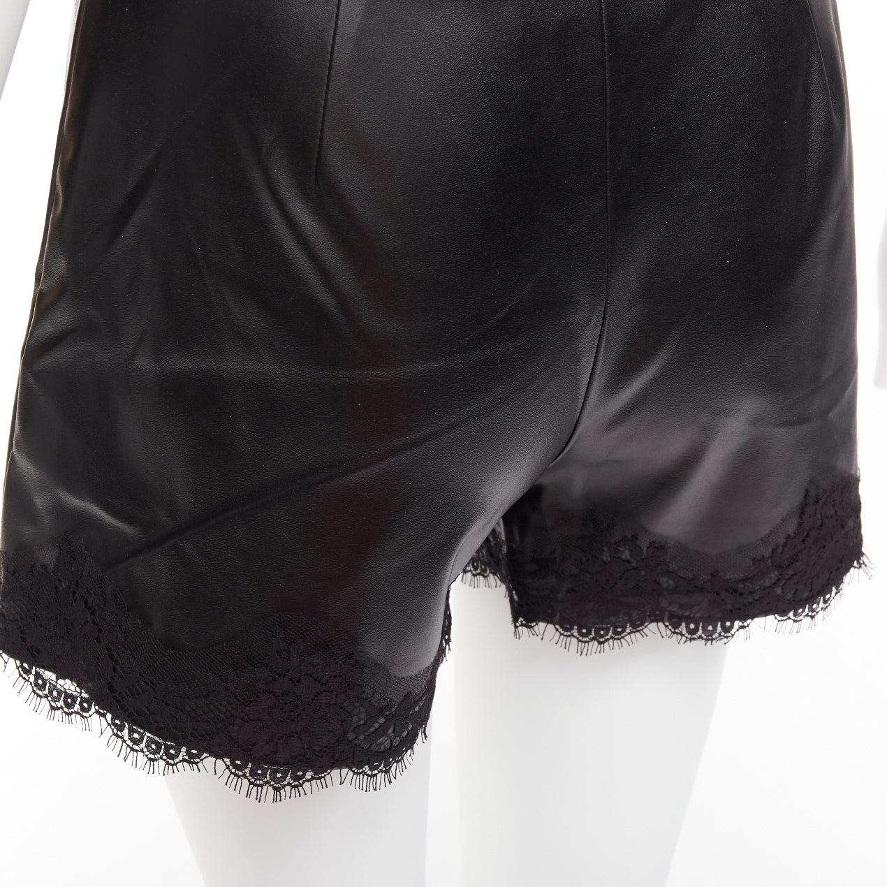 ERMANNO ScerVINO Schwarze, Veganische, schwarze, wrap-skort-Shorts aus Leder mit Spitzenbesatz IT38 XS im Angebot 3
