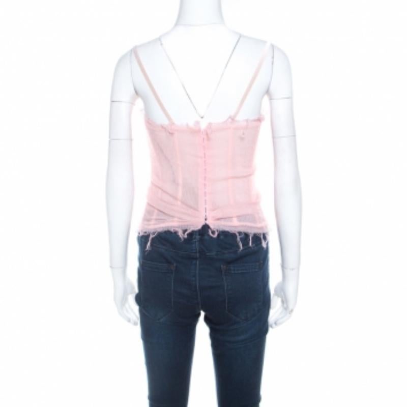 Ce top corset près du corps signé Ermanno Scervino est taillé dans une silhouette séduisante. Confectionné en soie de qualité, ce haut rose présente des détails effilochés, des bordures volantées et une fermeture à glissière.