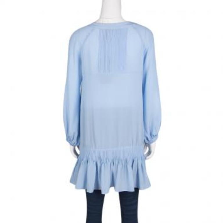 Langärmlige Tunika von Ermanno Scervino aus pulverblauer Seide mit Pintuck-Details M (Blau) im Angebot