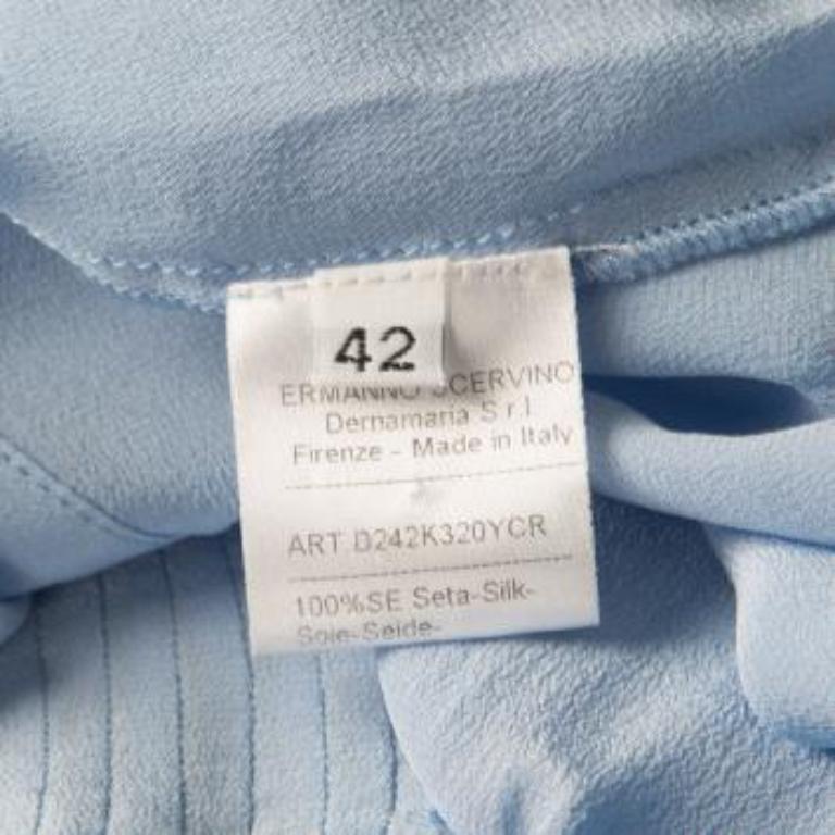 Langärmlige Tunika von Ermanno Scervino aus pulverblauer Seide mit Pintuck-Details M Damen im Angebot