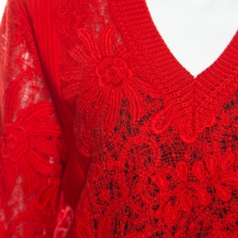 Ermanno Scervino Red Lace Paneled V Neck Sweater M Bon état - En vente à Dubai, Al Qouz 2