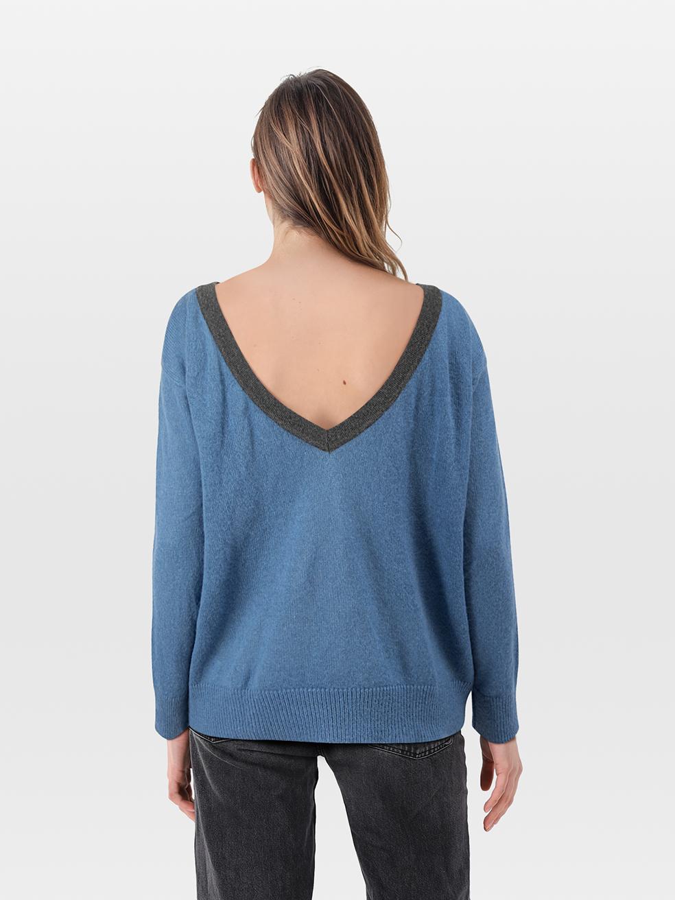 L'ÉTAT est très bon. Cet article de revente d'occasion de la marque Ermanno Scervino ne présente pratiquement aucune trace d'usure.
 
 Détails
 
 
 Multicolore
 
 Laine
 
 Jumper
 
 Manches longues
 
 V.I.I.
 
 Extensible
 
 Motif Argyle
 
 Col
