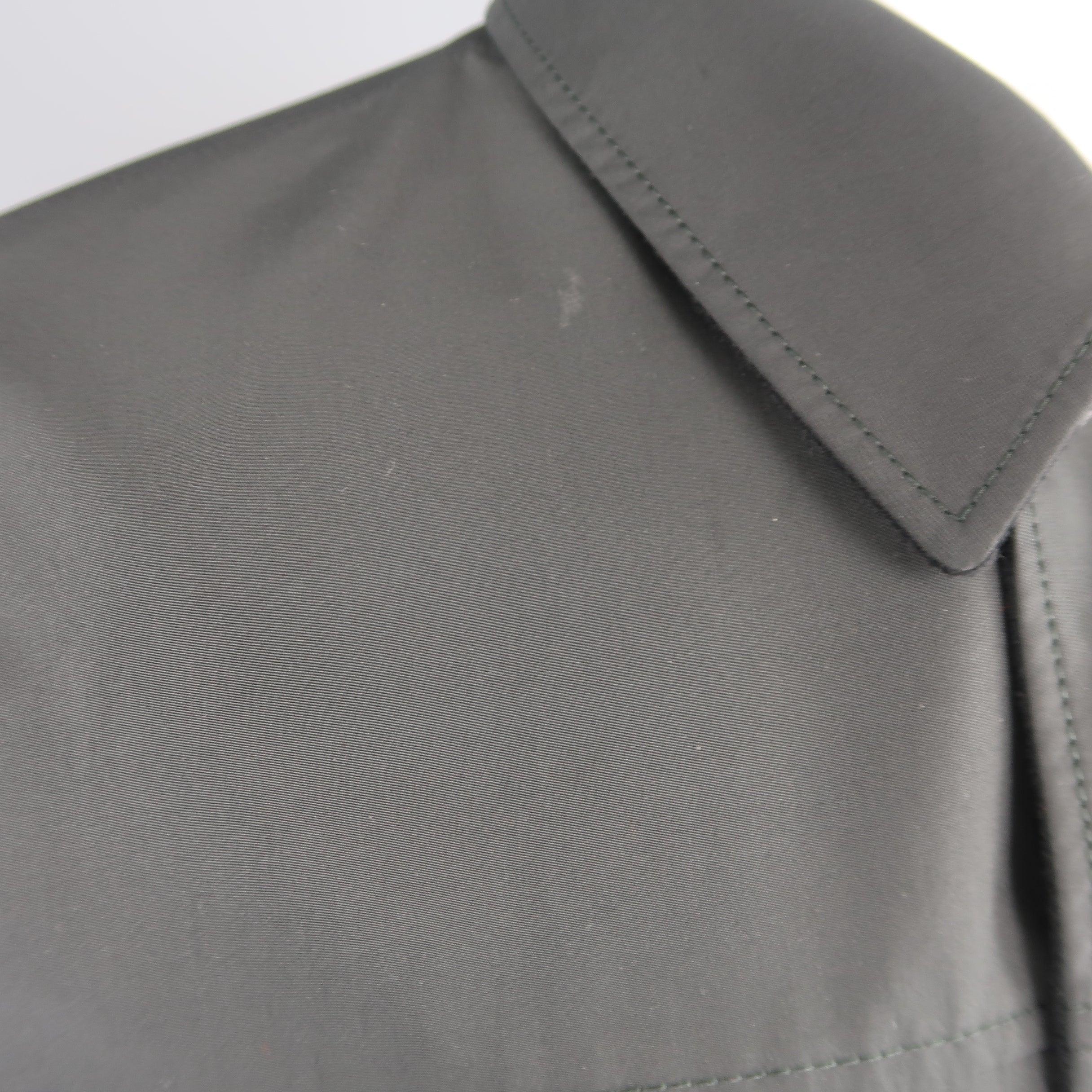 ERMENEGILDO ZEGNA 38 Black Solid Wool / Cashmere Reversible Car Coat For Sale 4