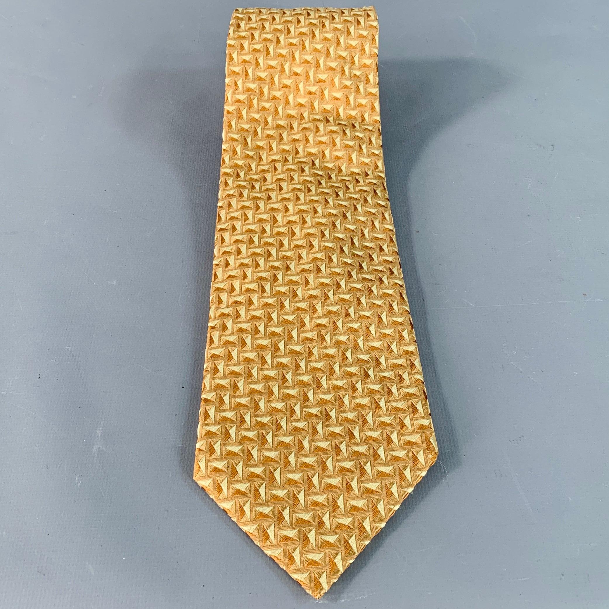 ERMENEGILDO ZEGNA Beige Tan Geometric Jacquard Silk Tie en Bueno estado para la venta en San Francisco, CA