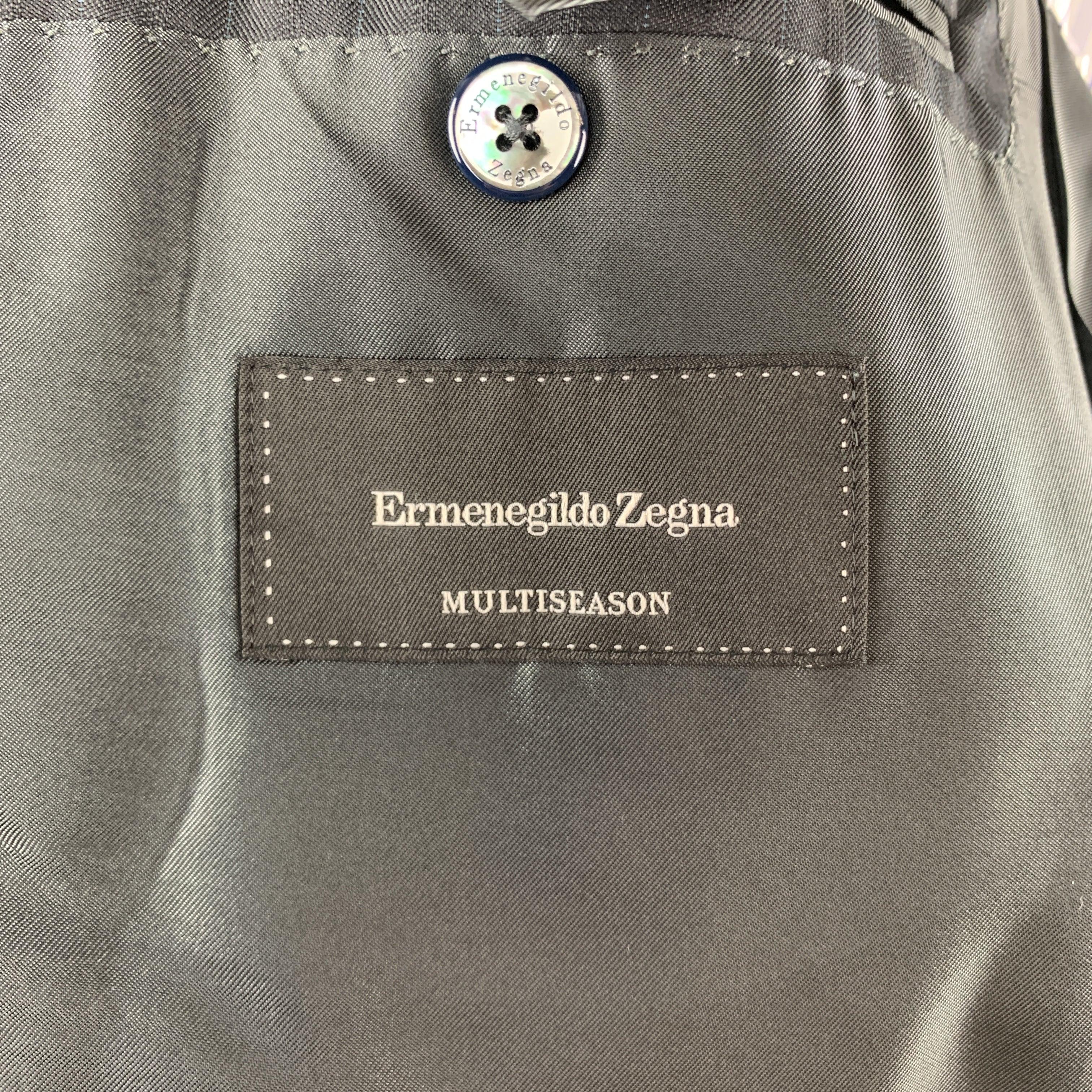 ERMENEGILDO ZEGNA Schwarz gestreifter Anzug aus Wolle mit Kerbrevers 34 x 30 im Angebot 4
