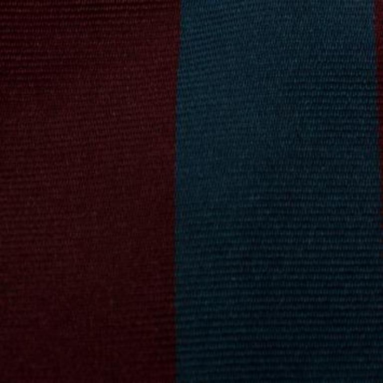 Noir Ermenegildo Zegna Cravate en soie rayée bleue et violette en vente