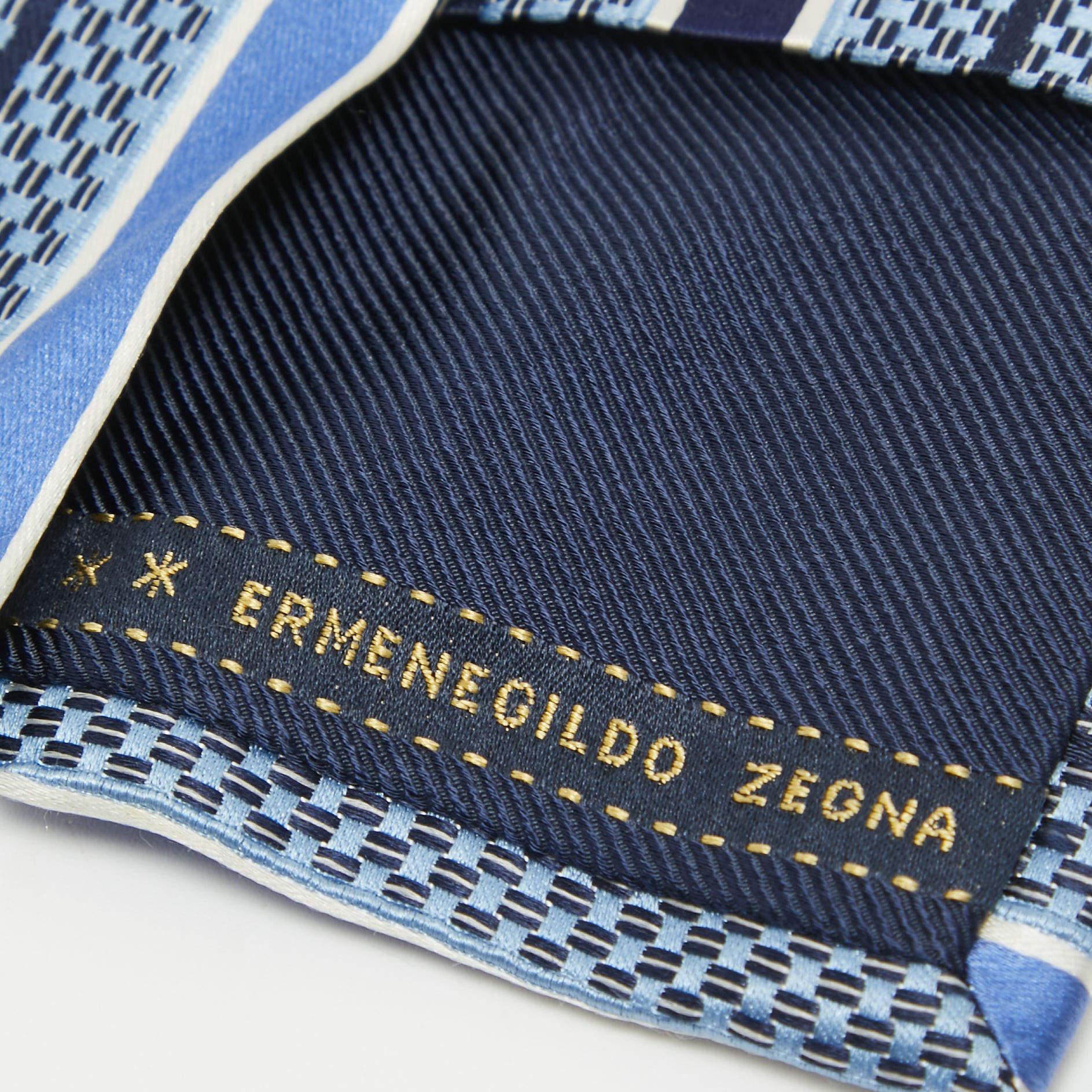 Ermenegildo Zegna Blue Striped Silk Tie In Good Condition For Sale In Dubai, Al Qouz 2