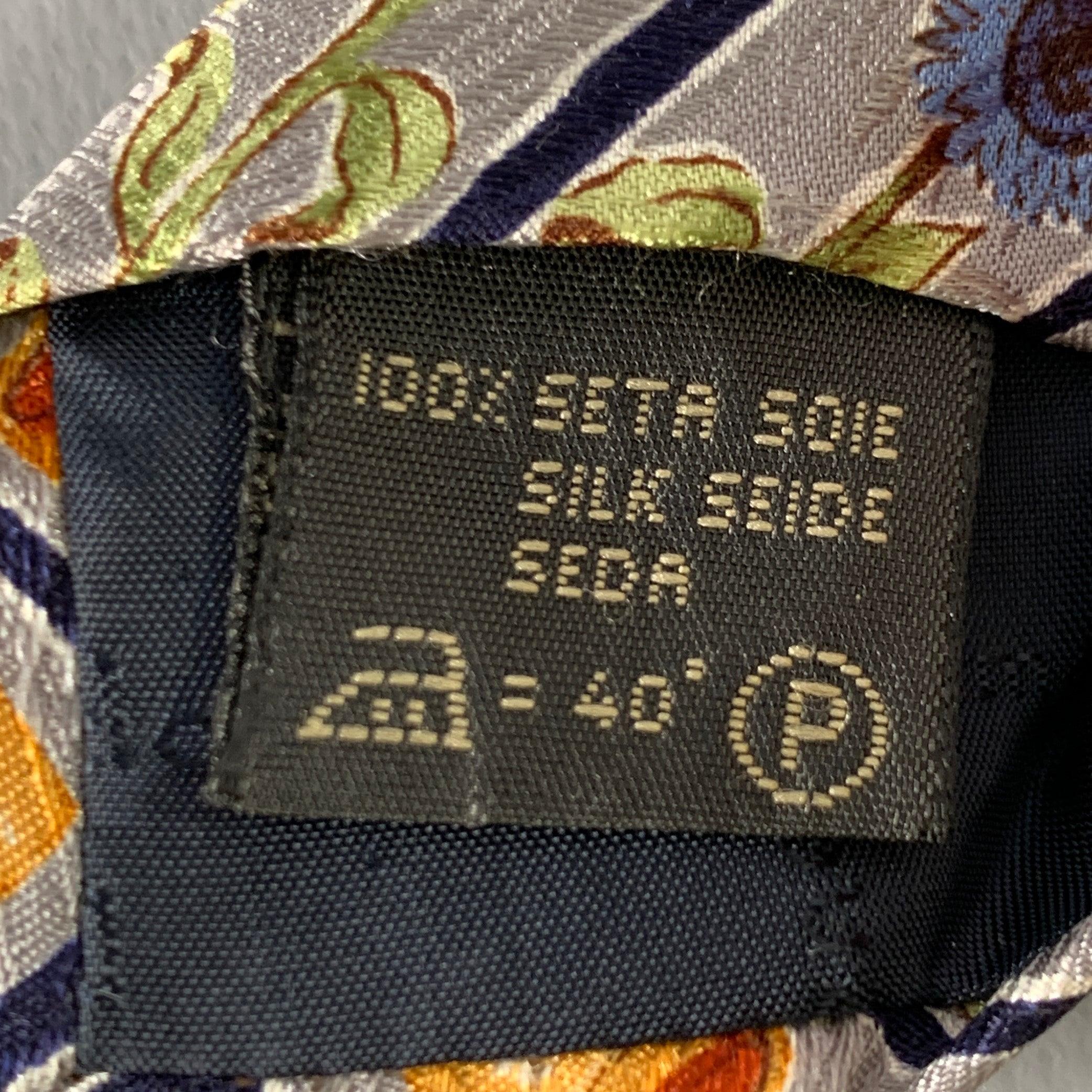 Cravatta in seta floreale blu-gialla di Ermenegildo Zegna In condizioni buone in vendita a San Francisco, CA
