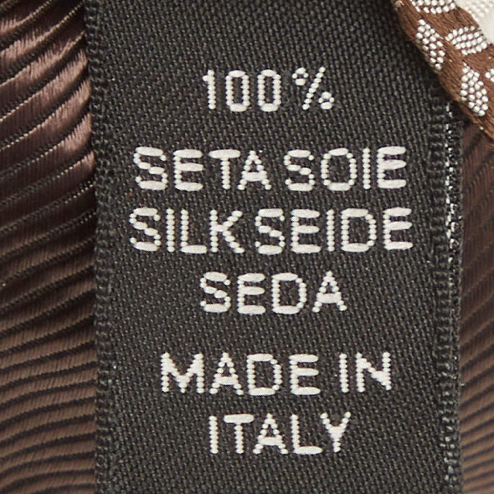 Cravatta in seta a righe marrone/crema di Ermenegildo Zegna In condizioni buone in vendita a Dubai, Al Qouz 2