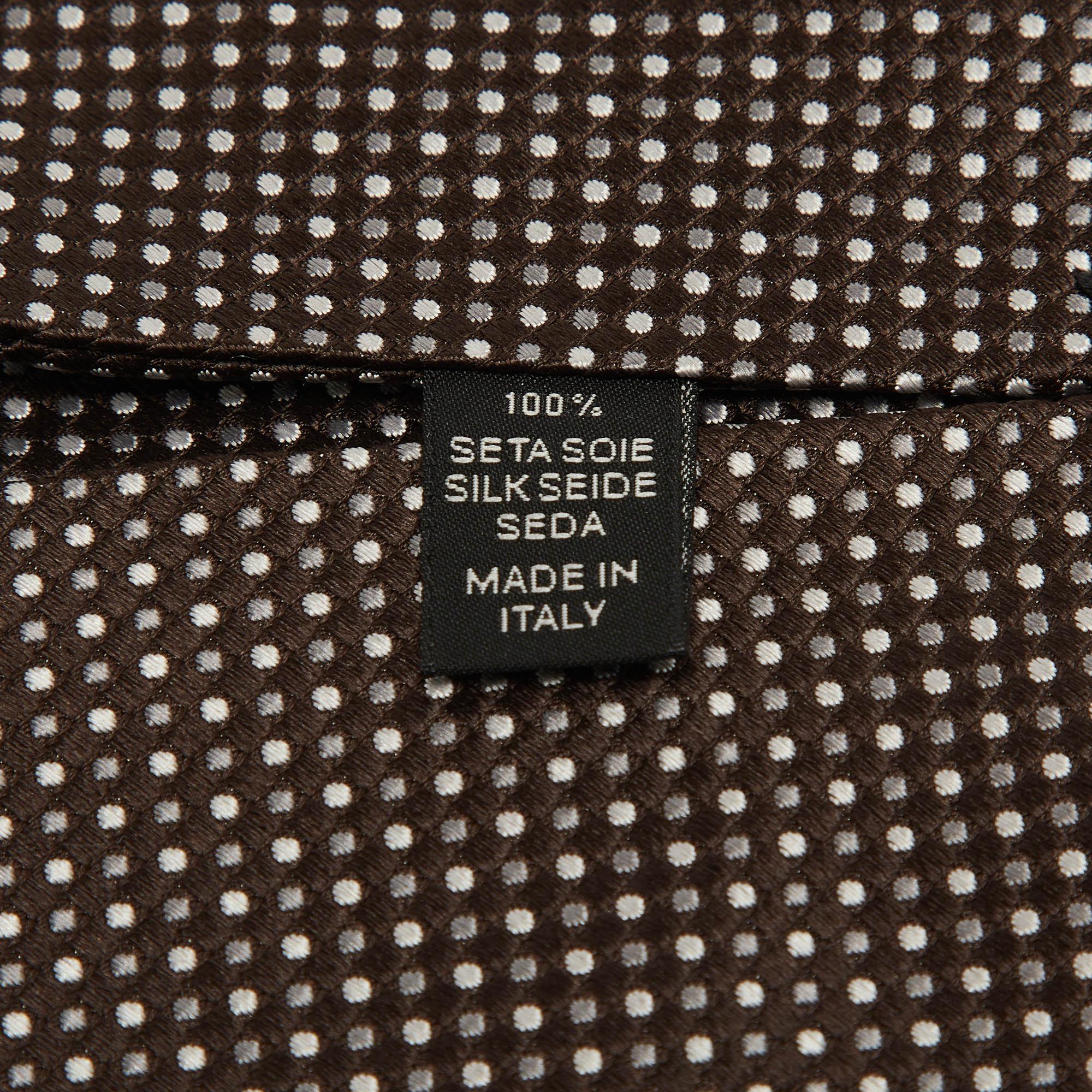 Ermenegildo Zegna Brown Micro Checked Silk Tie In Excellent Condition For Sale In Dubai, Al Qouz 2