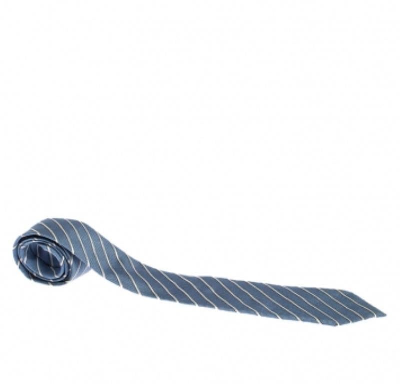 Ermenegildo Zegna Couture cravate en jacquard à rayures bleues Bon état - En vente à Dubai, Al Qouz 2