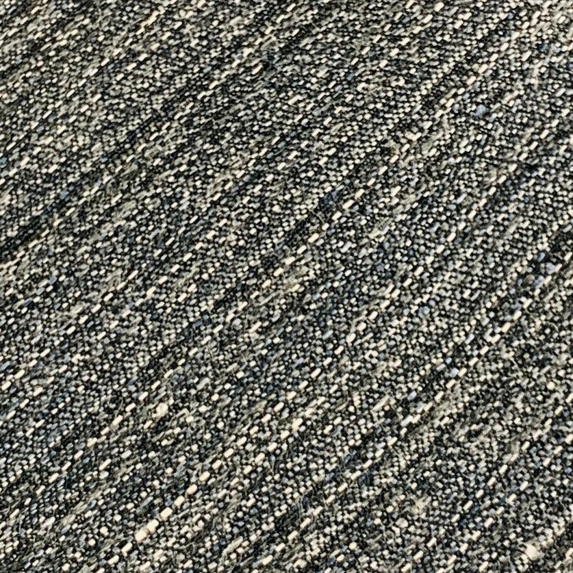 ERMENEGILDO ZEGNA Grau Weiße Diagonalstreifen Leinen-Seidenkrawatte mit Diagonalstreifen im Zustand „Hervorragend“ im Angebot in San Francisco, CA