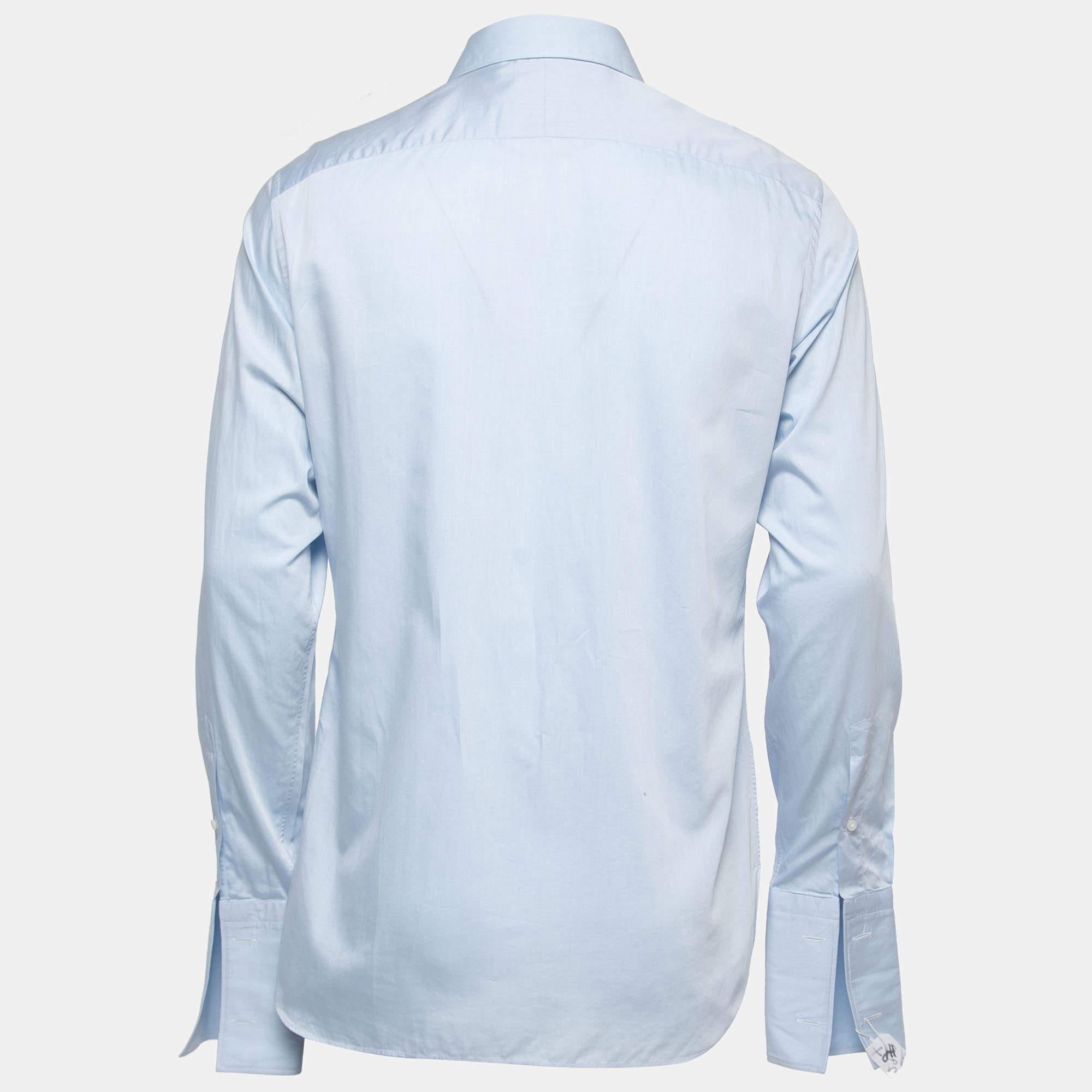 Shirts are an indispensable part of a wardrobe so this brand brings you a creation that is both versatile and stylish. It has been tailored from quality material in a versatile shade. The shirt is detailed with signature elements and a comfortable