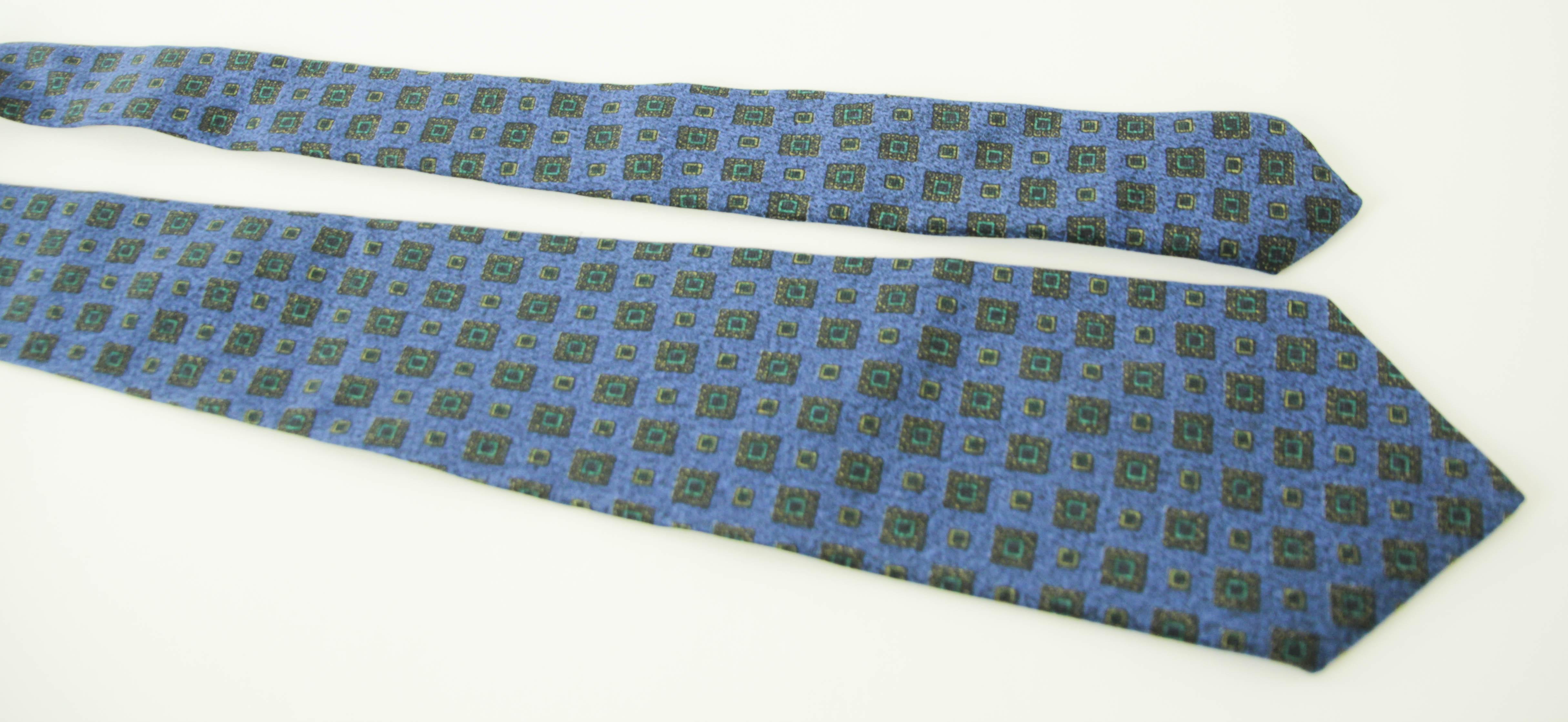 Ermenegildo Zegna Luxury Blue Medallion Silk Neck Tie Italy For Sale 7