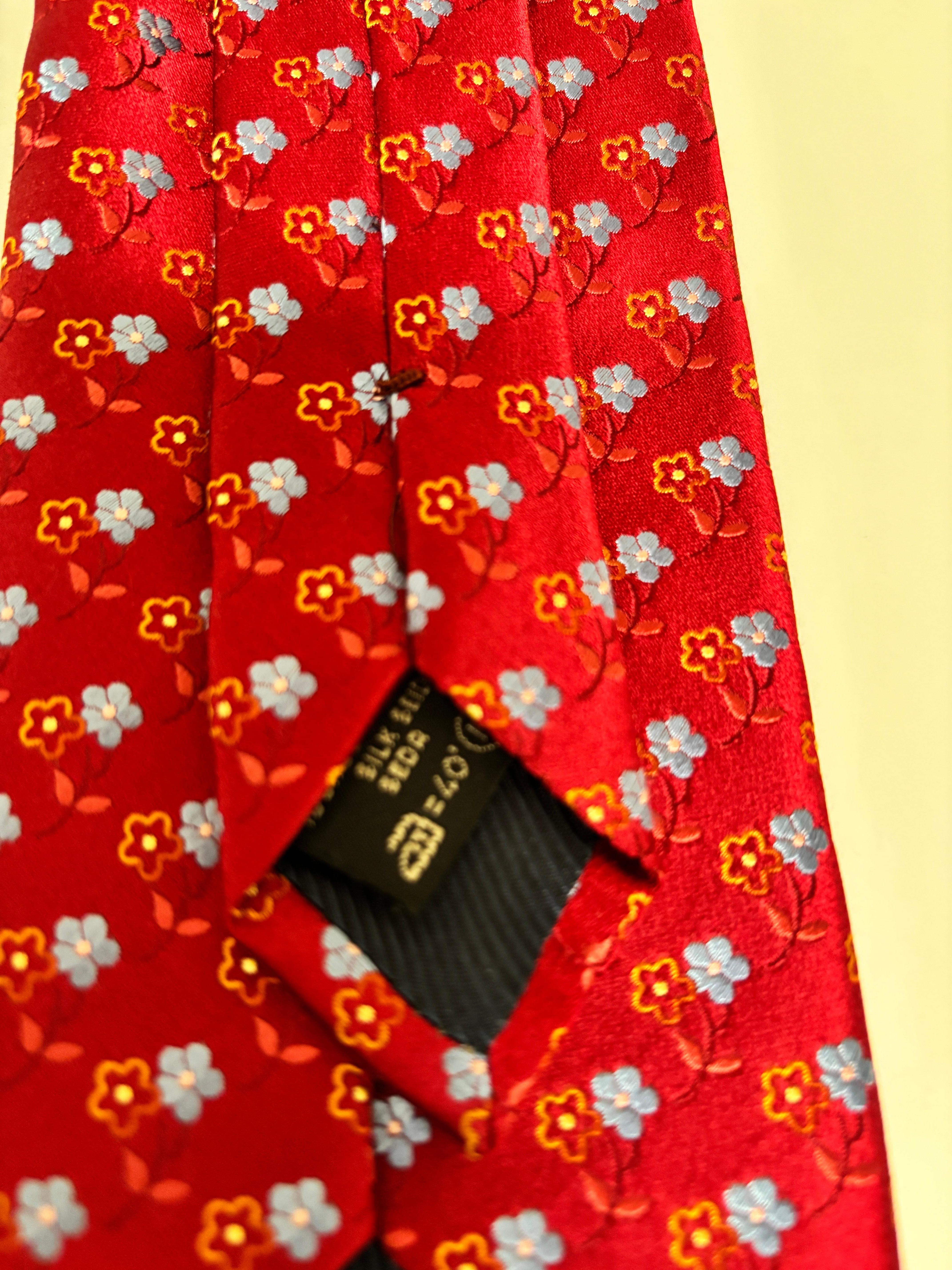 Corbata de lujo Ermenegildo Zegna de seda roja Italia en Bueno estado para la venta en Moreno Valley, CA