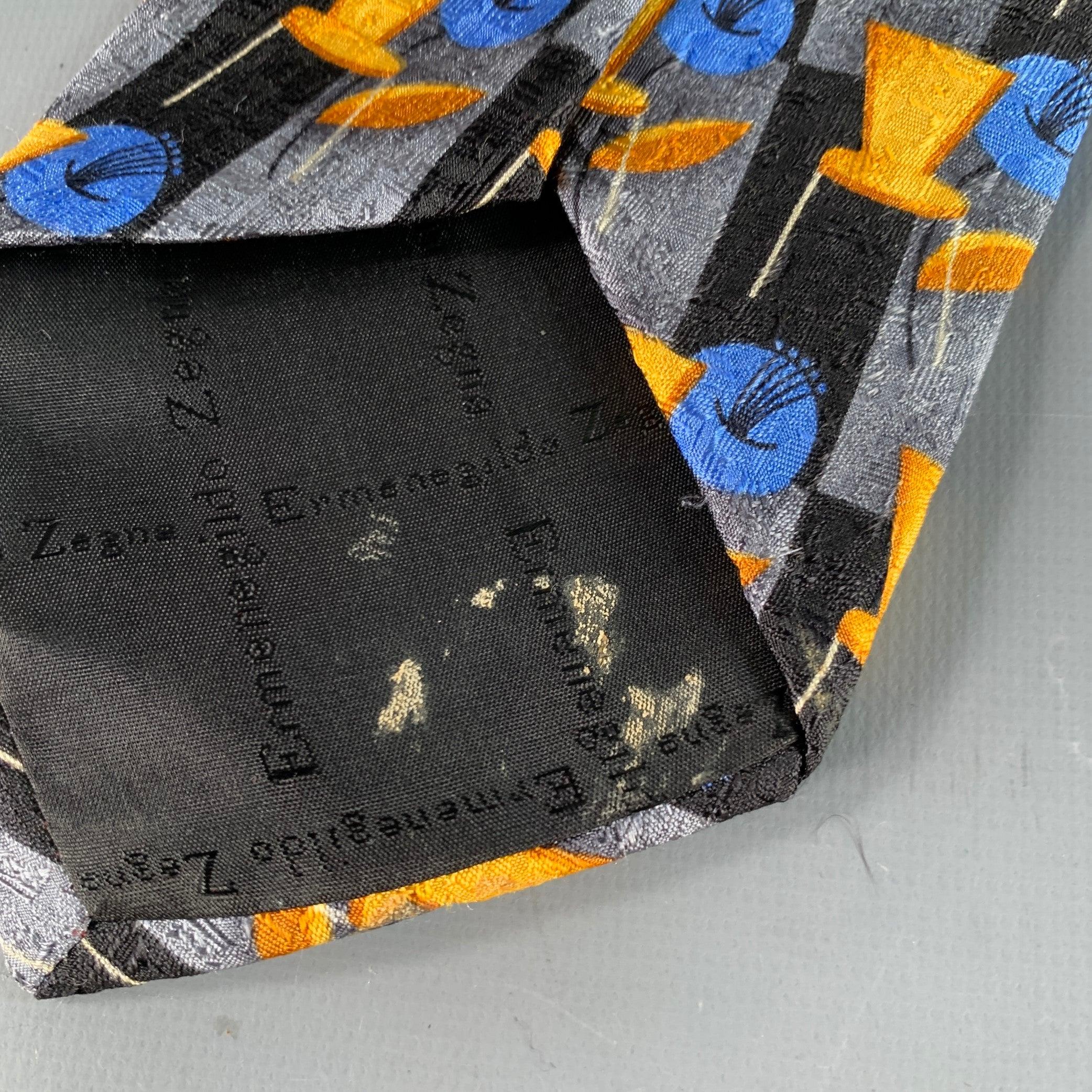 Ermenegildo Zegna Cravatta in seta con sedie astratte multicolore in vendita 2