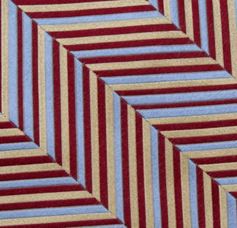 Diese Ermenegildo Zegna Krawatte ist ein perfektes formelles Accessoire, das einen scharfen und modernen Appeal hat. Sie ist aus luxuriösen MATERIALEN gefertigt, mit aufwendigen Mustern versehen und mit dem Markenlabel auf der Rückseite bestickt. Er