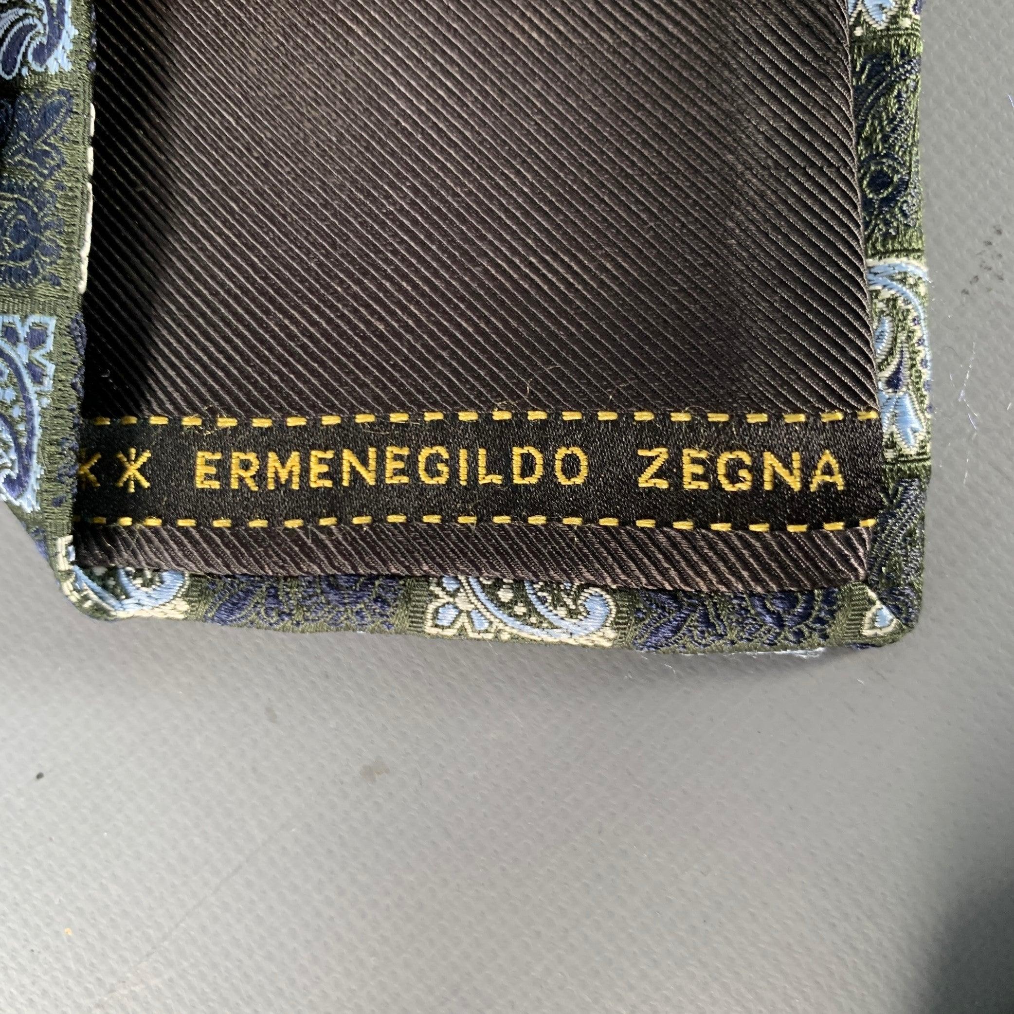 Ermenegildo Zegna Cravatta in seta a scacchiera blu marino In condizioni ottime a San Francisco, CA