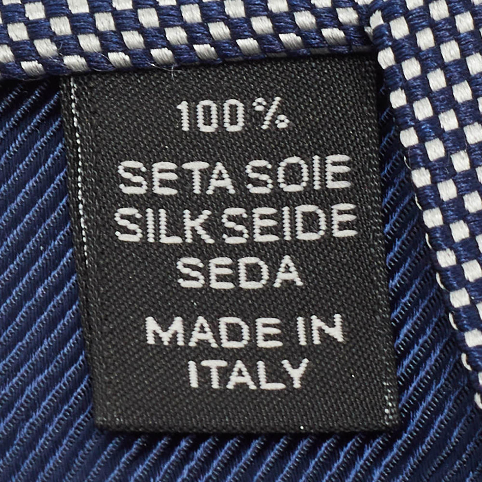 Ermenegildo Zegna Navy Blue Patterned Silk Tie In Good Condition In Dubai, Al Qouz 2