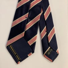 Ermenegildo Zegna Cravatta in seta a righe diagonali rosso marino