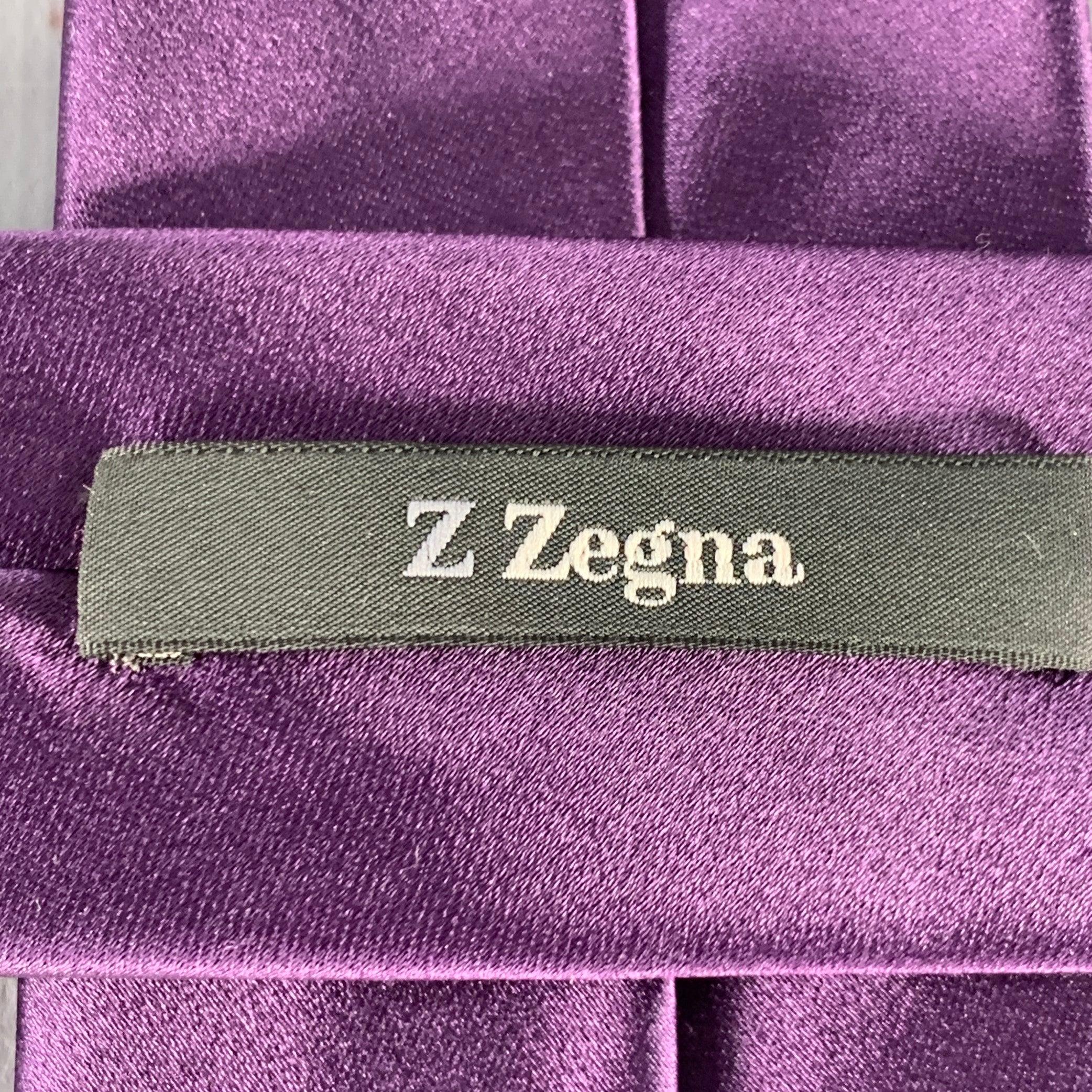 ERMENEGILDO ZEGNA Purple Silk Satin Tie In Good Condition In San Francisco, CA