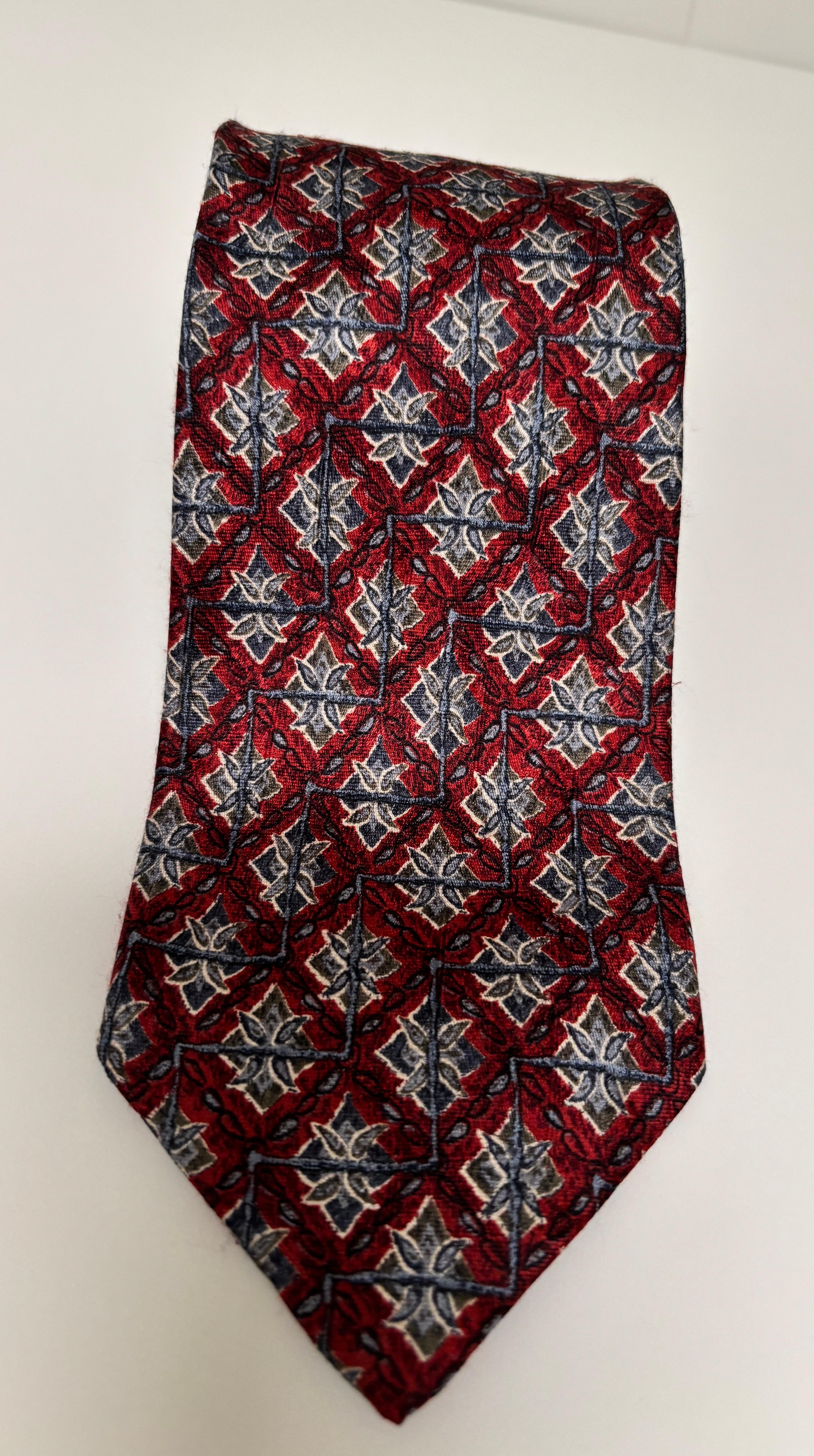 Ermenegildo Zegna Krawatte aus roter und blauer Seide mit Jacquardmuster Italien Herren im Angebot
