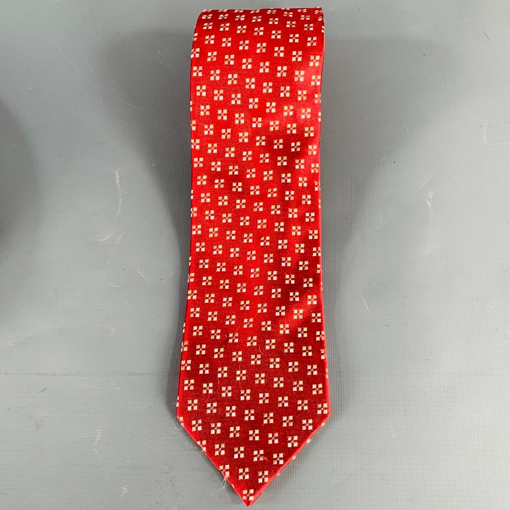 ERMENEGILDO ZEGNA Krawatte
aus roter Seide mit gelbem Karo-Jacquardmuster. Made in Italy. sehr guter gebrauchter Zustand.
Geringe Gebrauchsspuren und Abnutzungserscheinungen. 

Abmessungen: 
  Breite: 3,5 Zoll Länge: 61 Zoll 
  
  
 
Sui