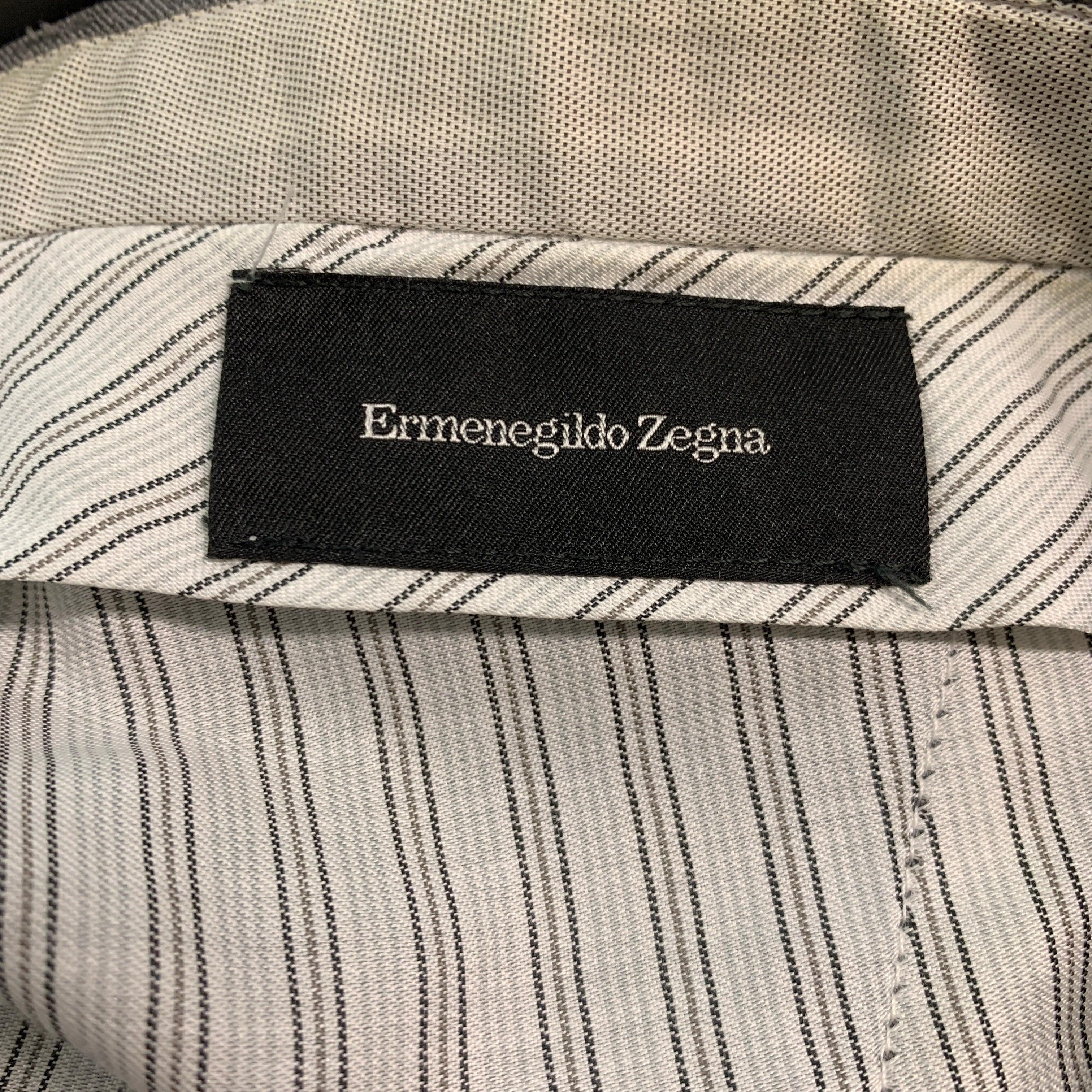 ERMENEGILDO ZEGNA Size 32 Grey Wool Flat Front Dress Pants In Good Condition For Sale In San Francisco, CA