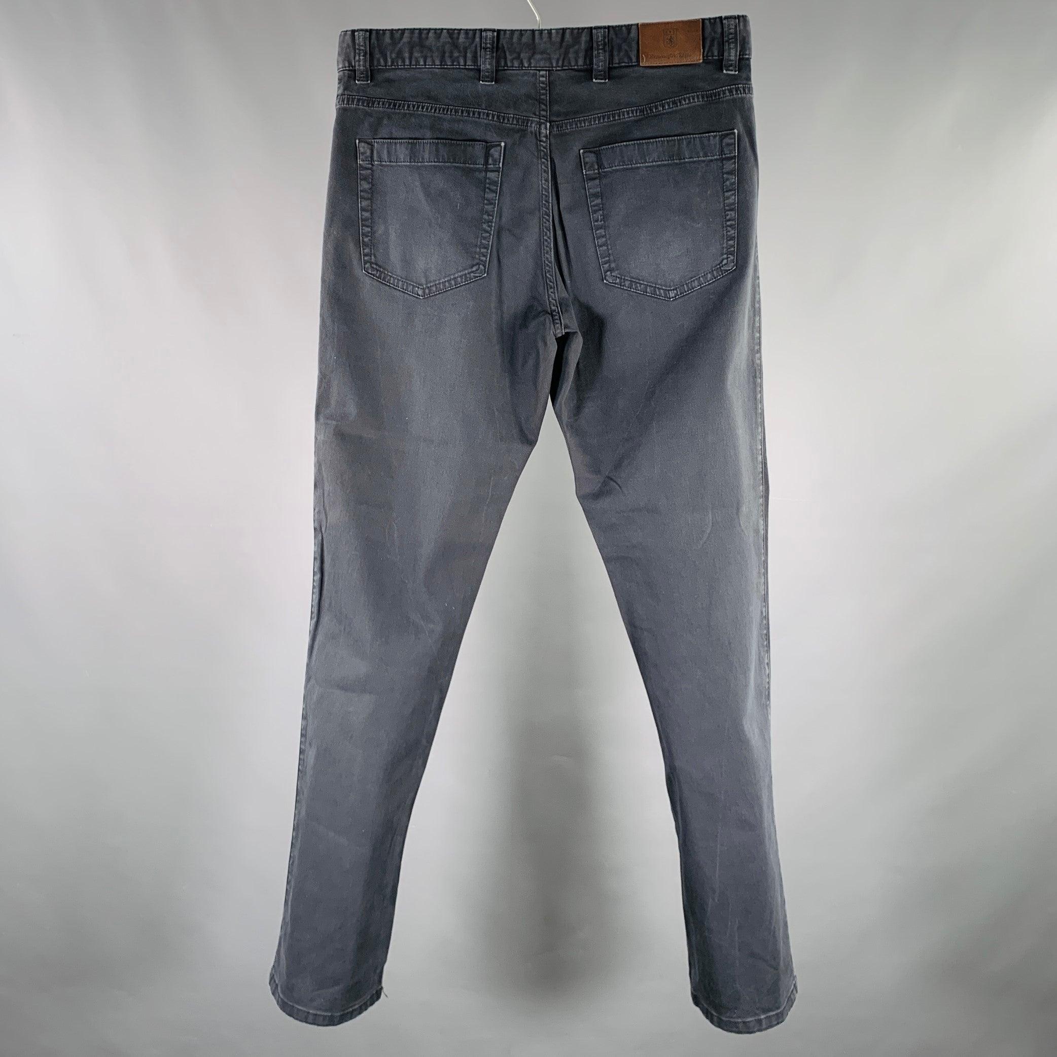 ERMENEGILDO ZEGNA jeans
in a
charcoal grey cotton stretch blend fabric featuring a five pockets style, straight leg, and zip fly closure. Made in Romania.Very Good Pre-Owned Condition. Light fading. 

Marked:   33 

Measurements: 
  Waist: 33 inches