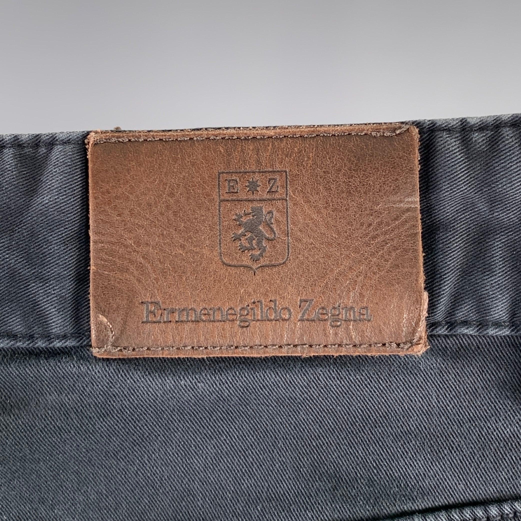 Gray ERMENEGILDO ZEGNA Size 33 Grey Charcoal Cotton Blend Straight Jeans For Sale