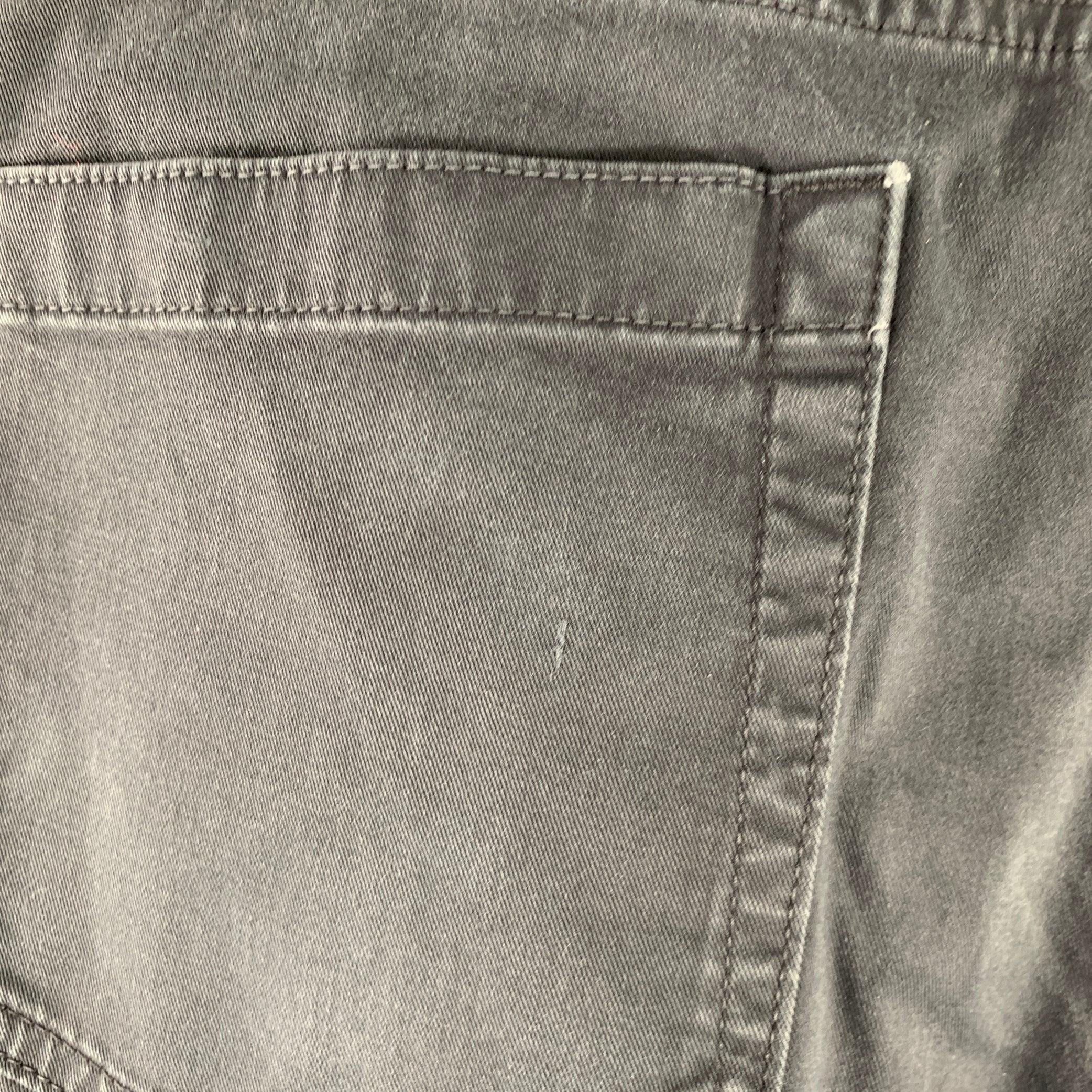 ERMENEGILDO ZEGNA Size 33 Grey Charcoal Cotton Blend Straight Jeans In Good Condition For Sale In San Francisco, CA