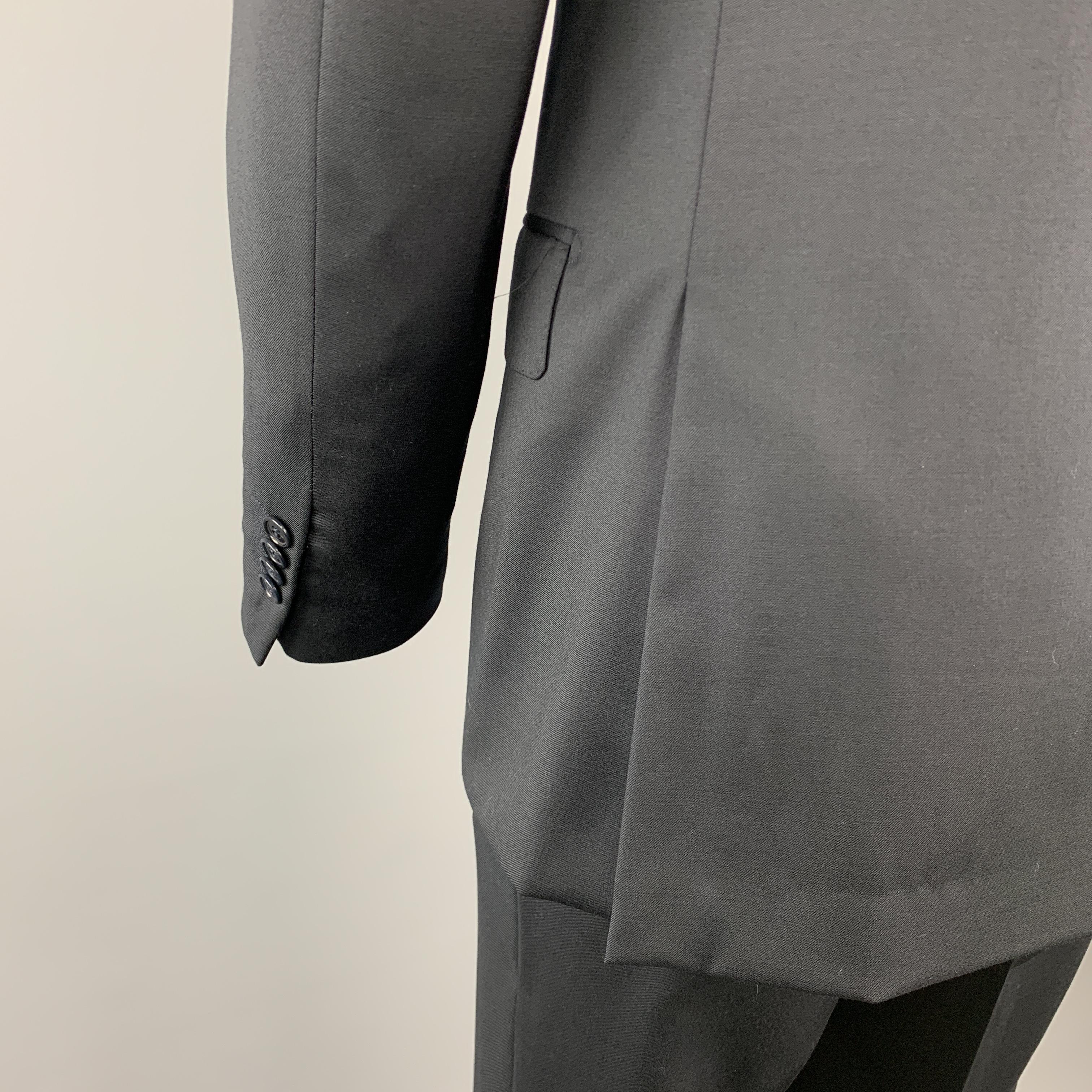  ERMENEGILDO ZEGNA Size 38 Navy Solid Short Wool Notch Lapel 32 x 30 Suit In Excellent Condition In San Francisco, CA