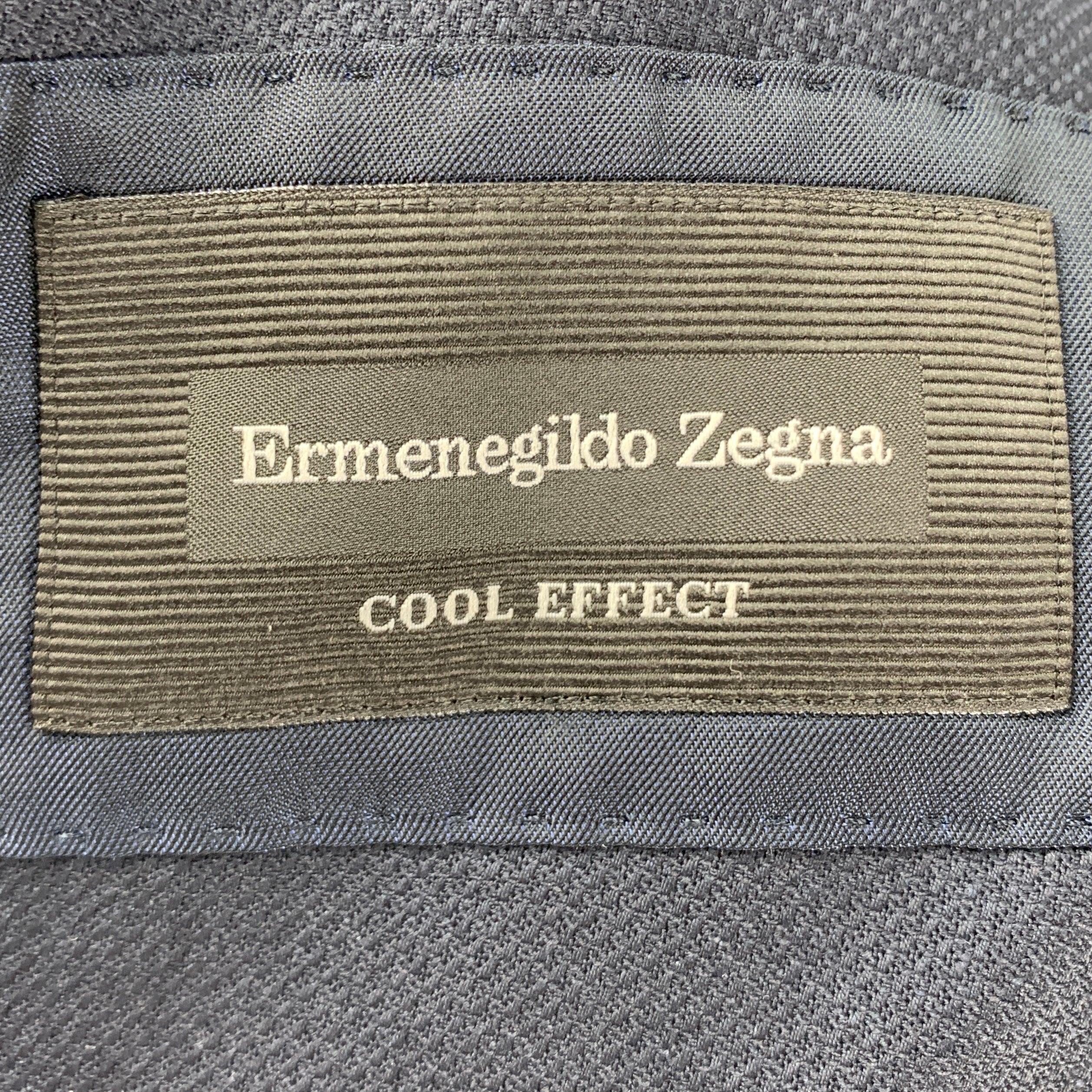 ERMENEGILDO ZEGNA Size 42 Long Navy Solid Wool Notch Lapel Sport Coat For Sale 2
