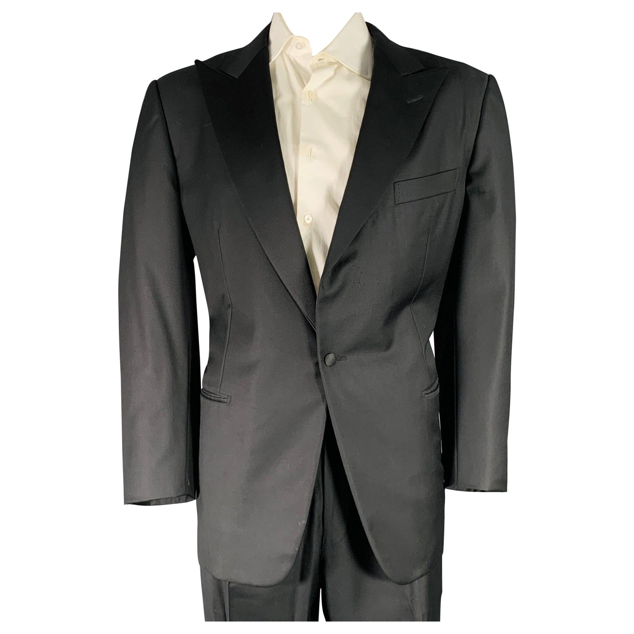 ERMENEGILDO ZEGNA Taille 46 - Tuxedo en laine noire à revers pointu